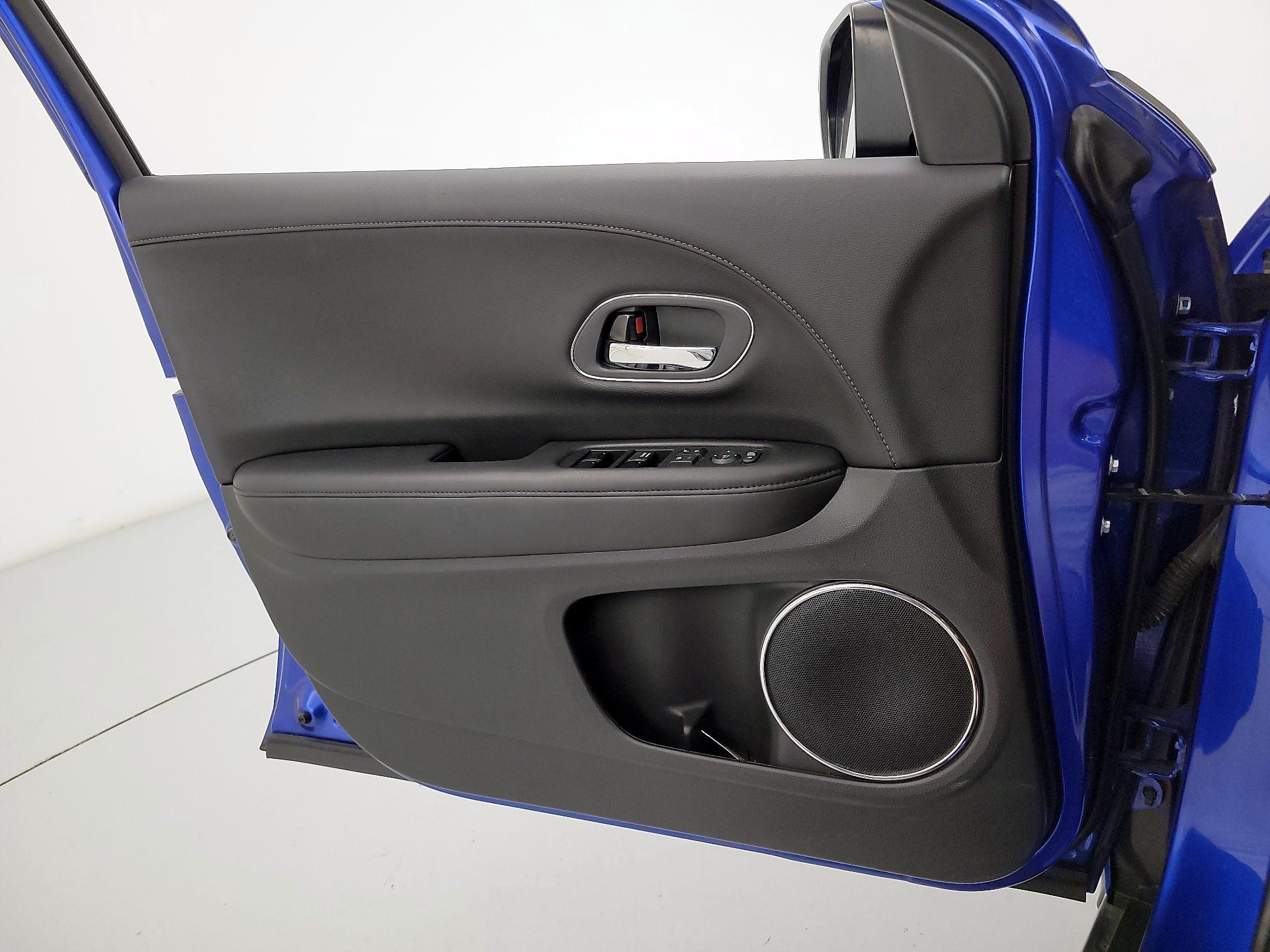 Thumbnail: 2018 Honda HR-V - 12