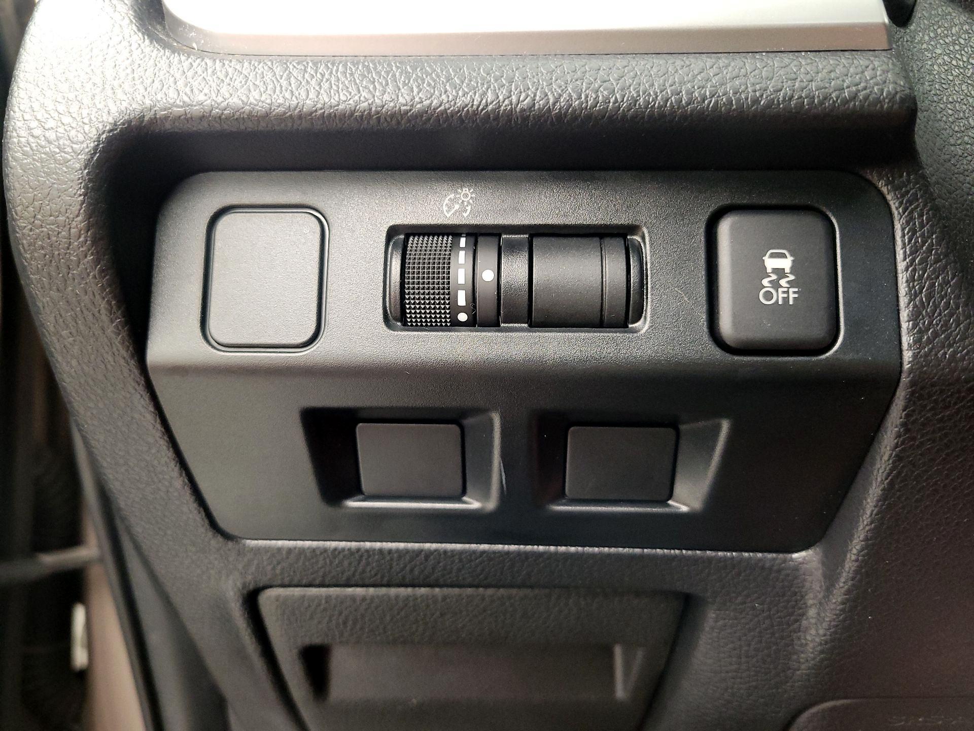 Thumbnail: 2016 Subaru Forester - 13
