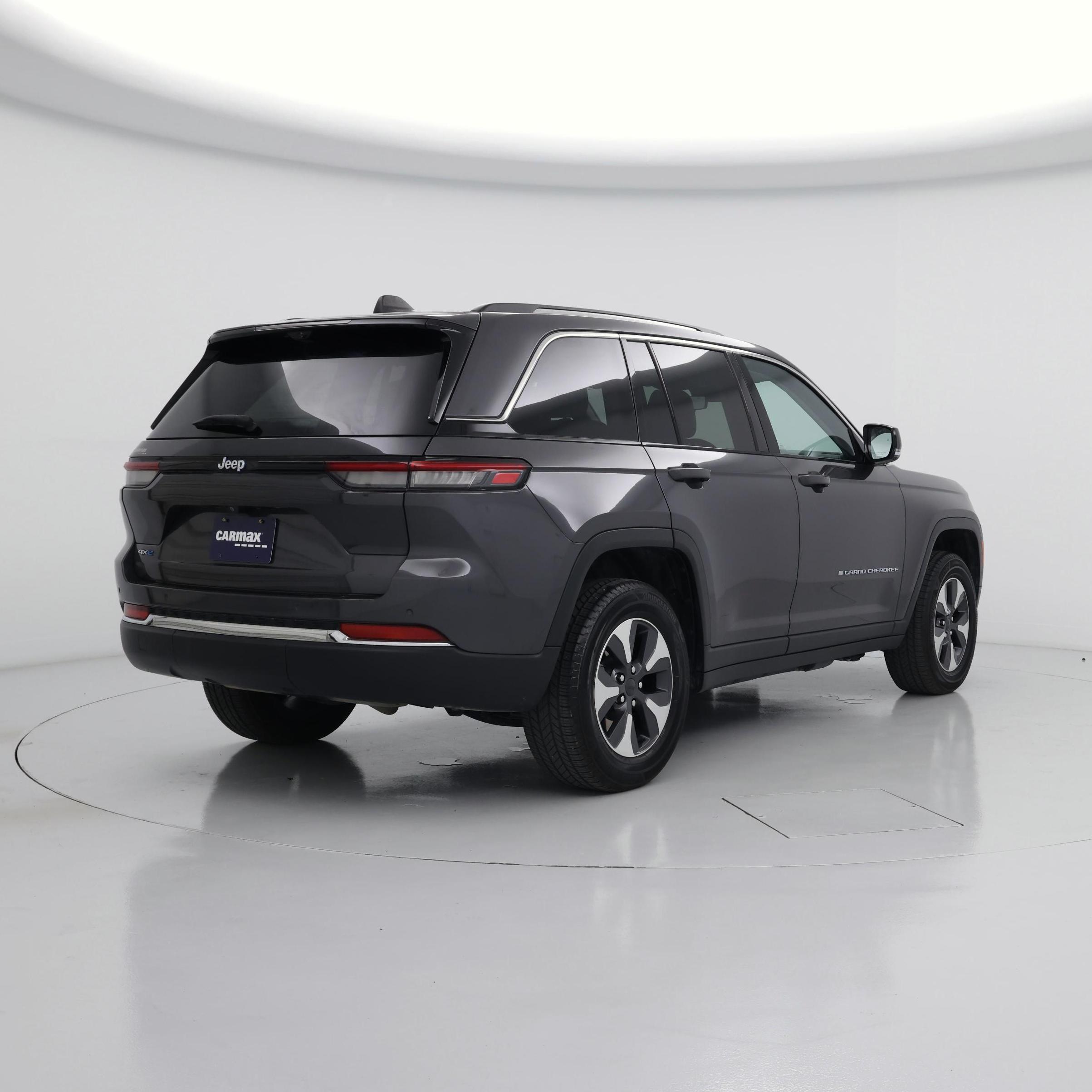 Thumbnail: 2022 Jeep Grand Cherokee - 8