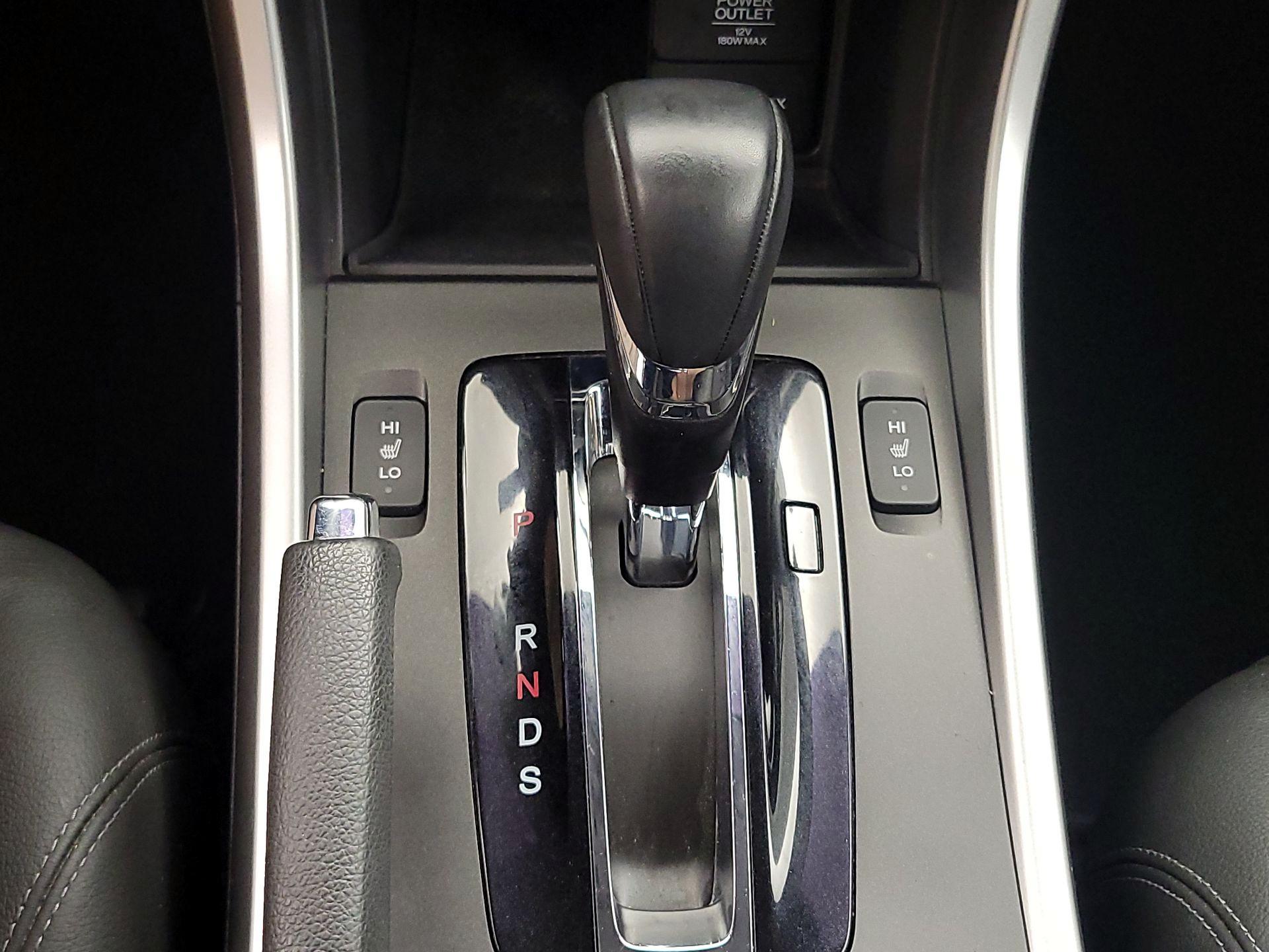 Thumbnail: 2015 Honda Accord - 17