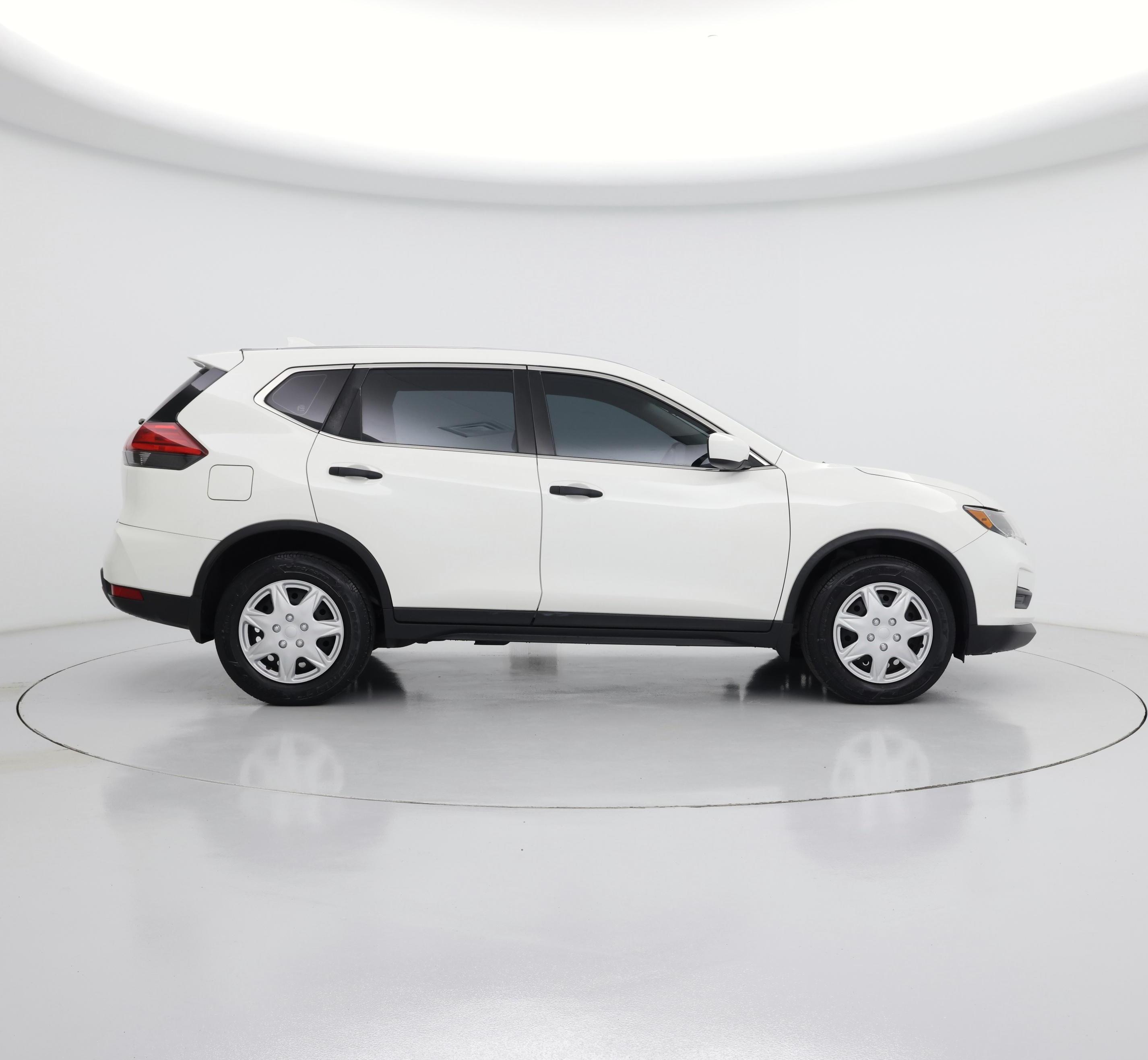 Thumbnail: 2017 Nissan Rogue - 7