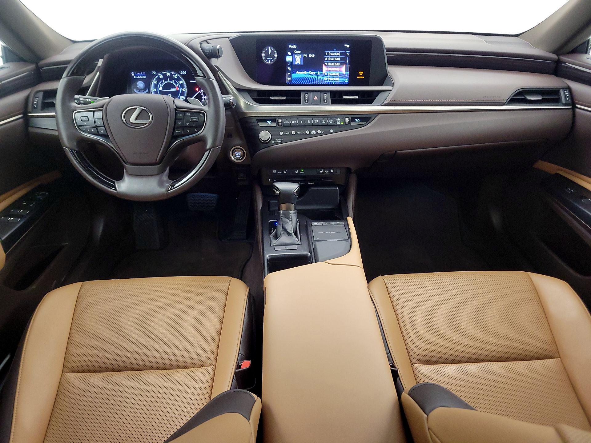 Thumbnail: 2021 Lexus ES - 9