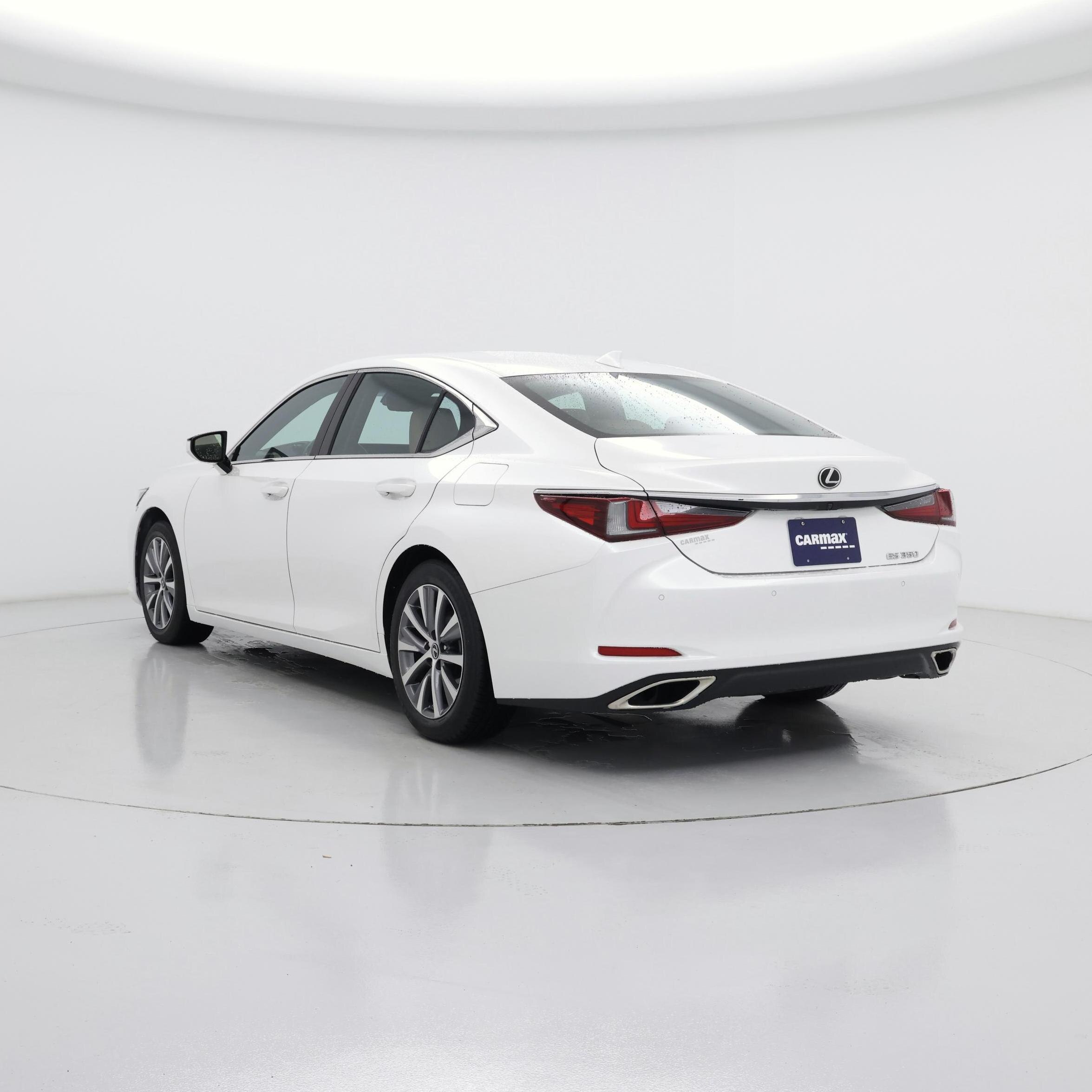 Thumbnail: 2021 Lexus ES - 2