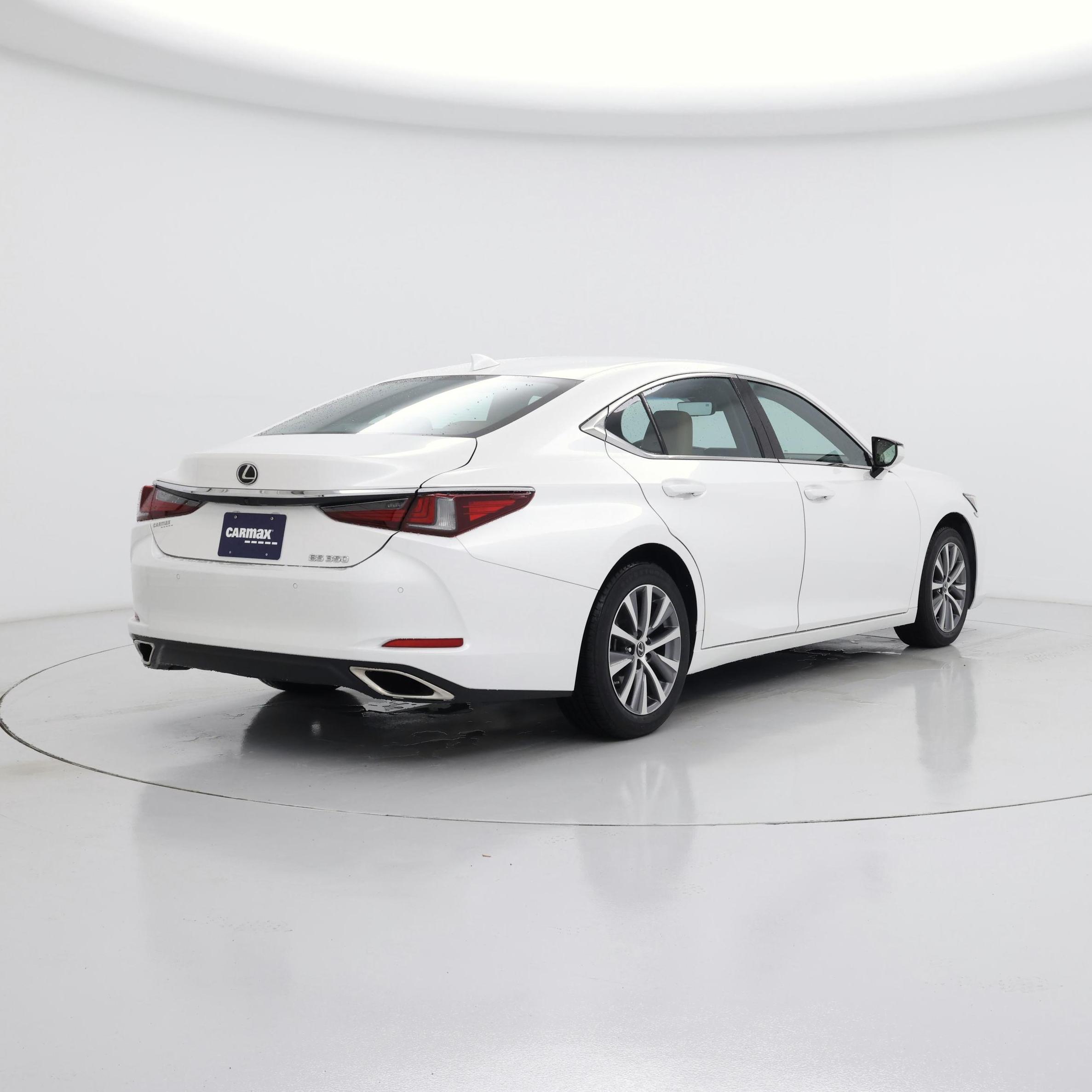 Thumbnail: 2021 Lexus ES - 8