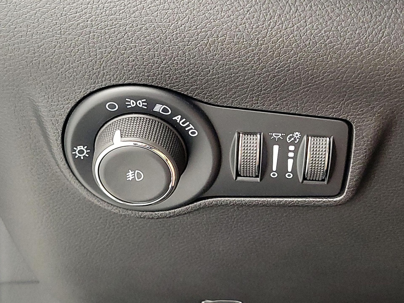 2025 Jeep Compass Trailhawk - Photo 14