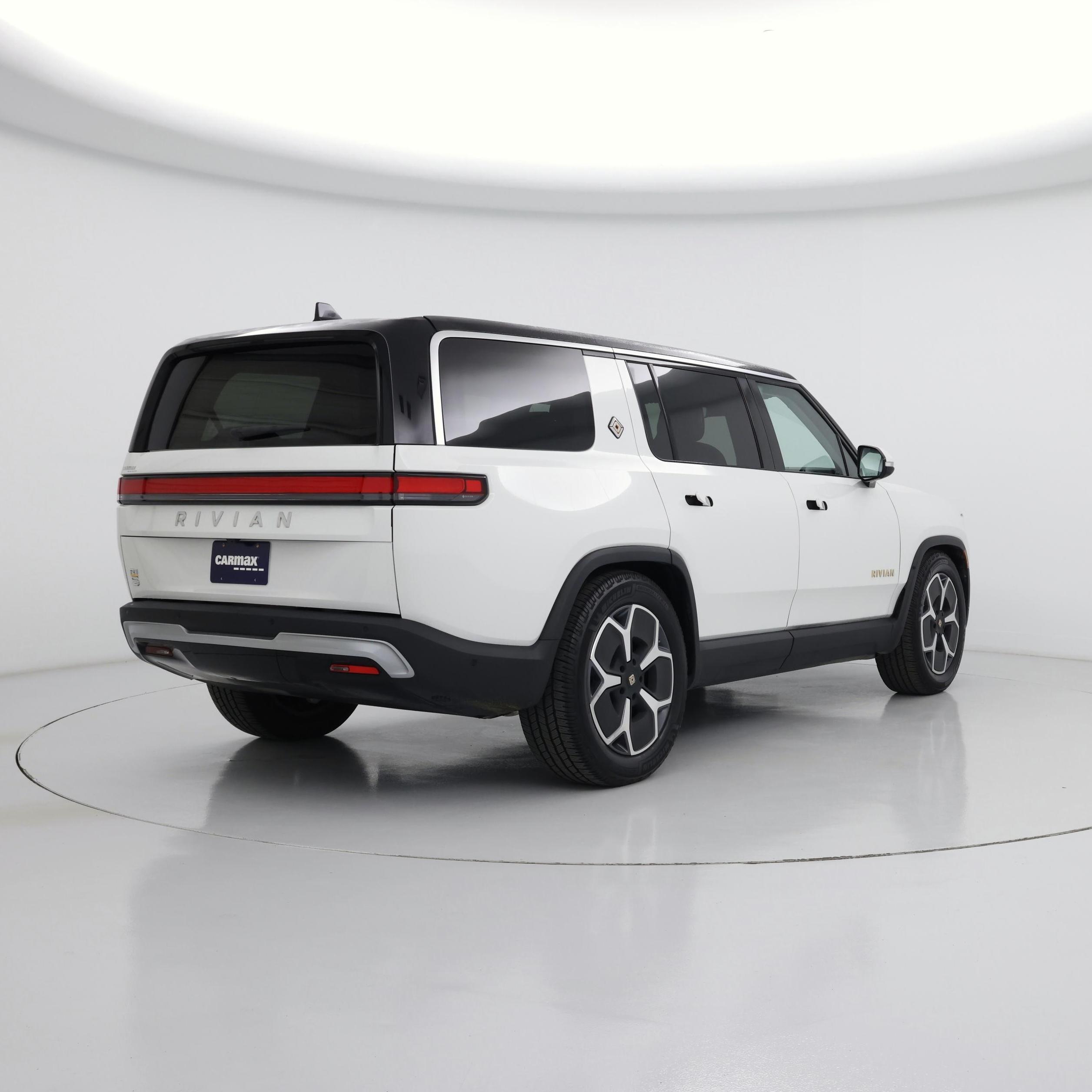 Thumbnail: 2023 Rivian R1S - 8