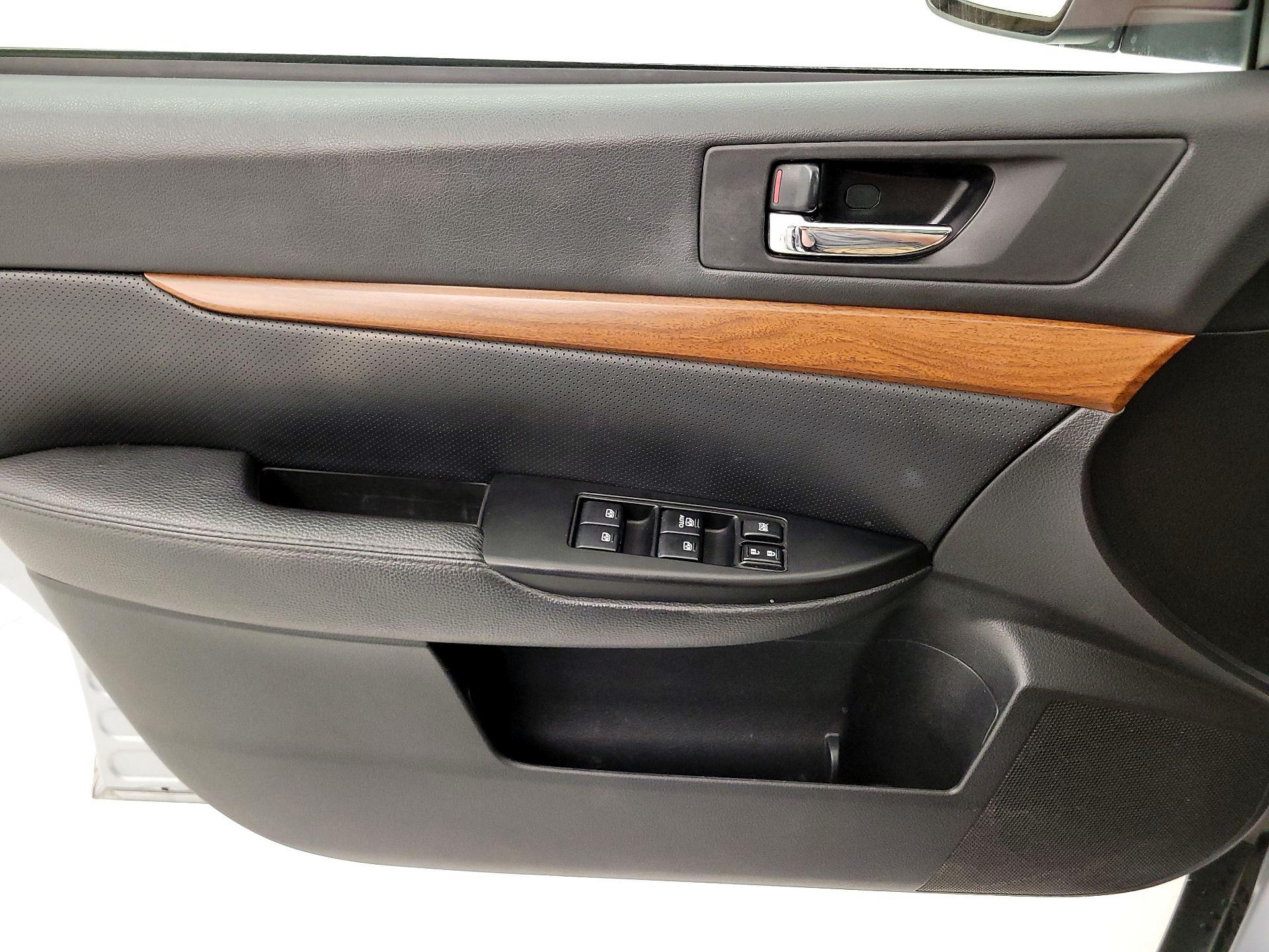 Thumbnail: 2014 Subaru Outback - 12