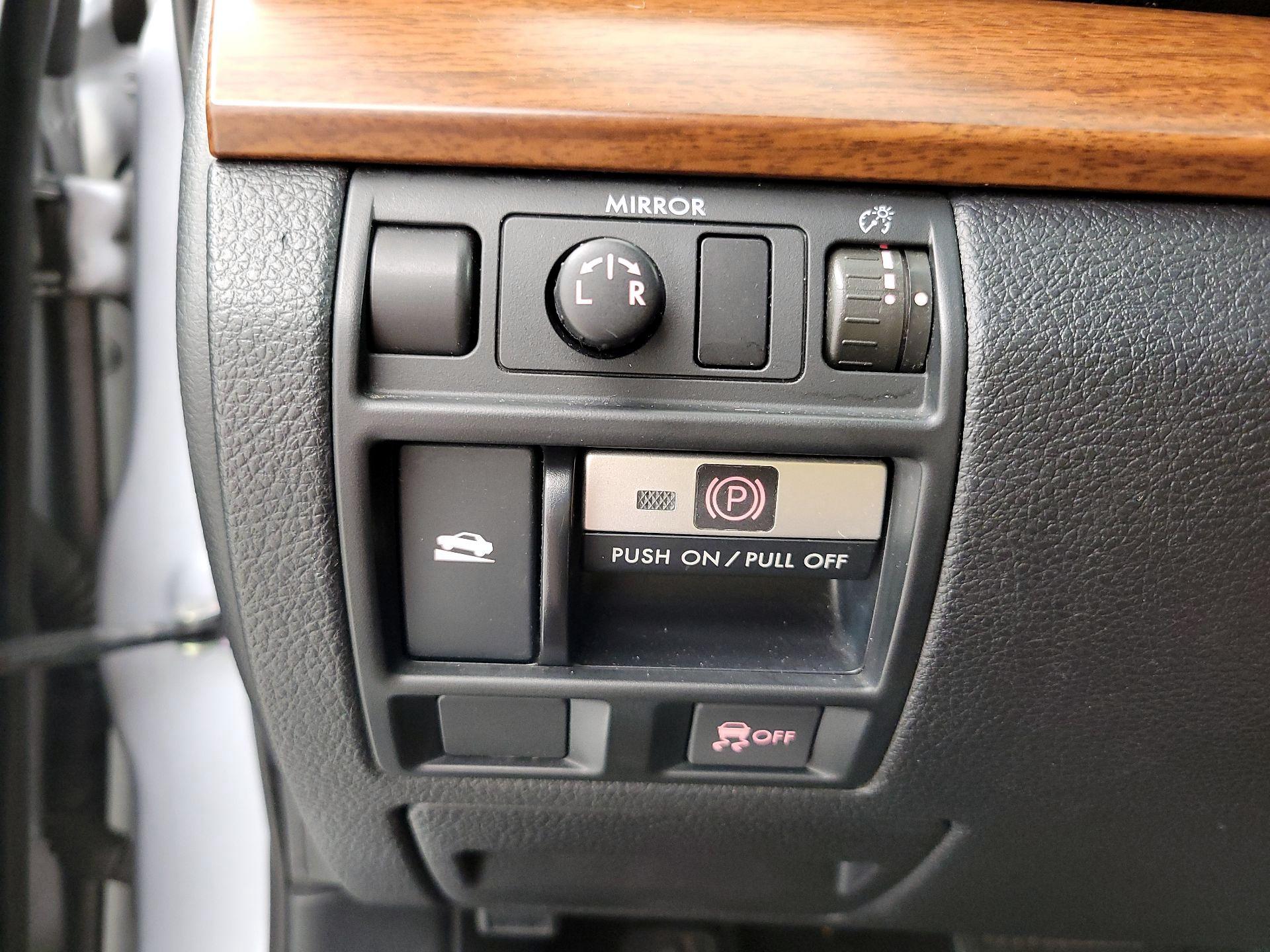 Thumbnail: 2014 Subaru Outback - 13