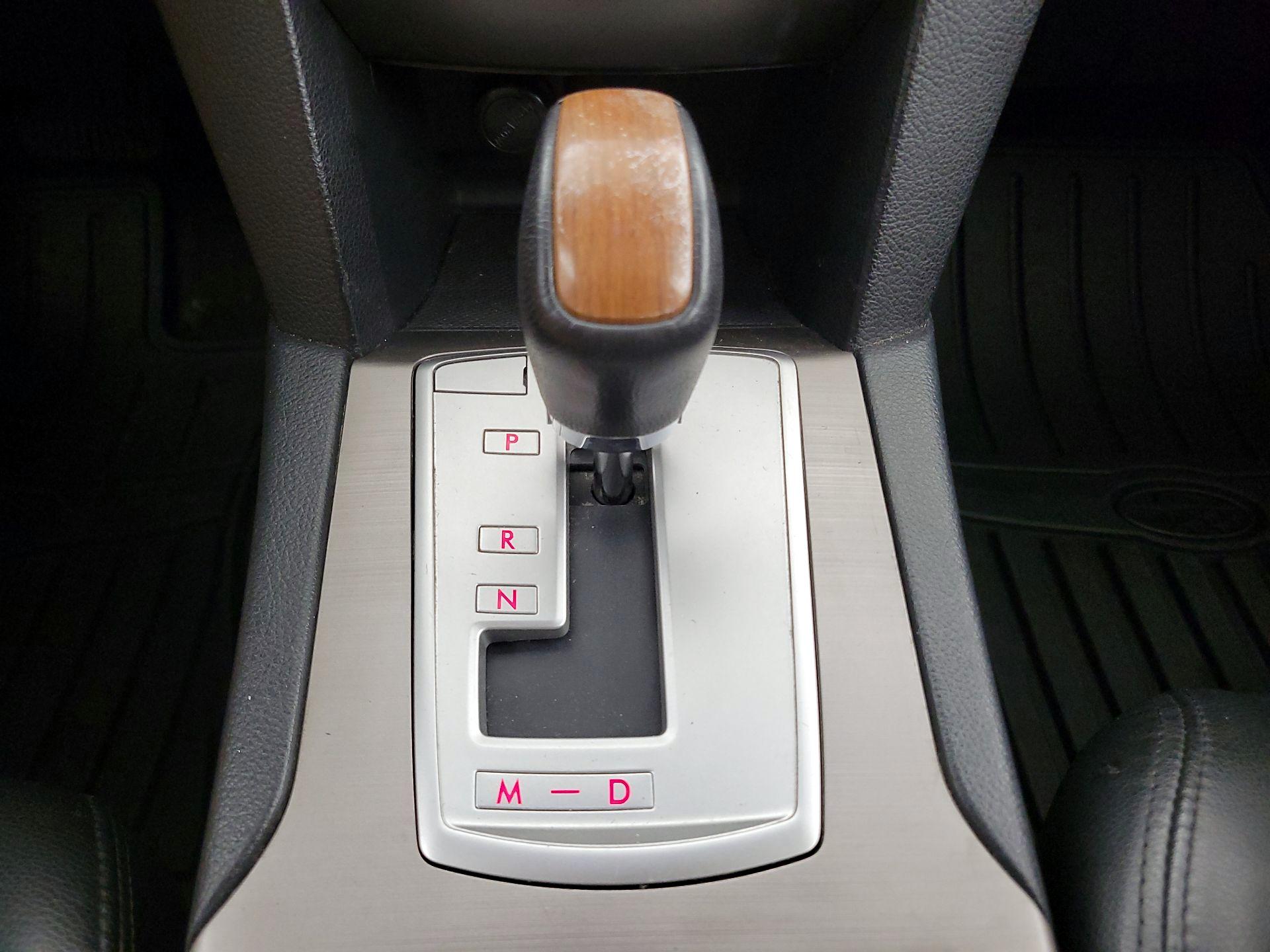 Thumbnail: 2014 Subaru Outback - 17