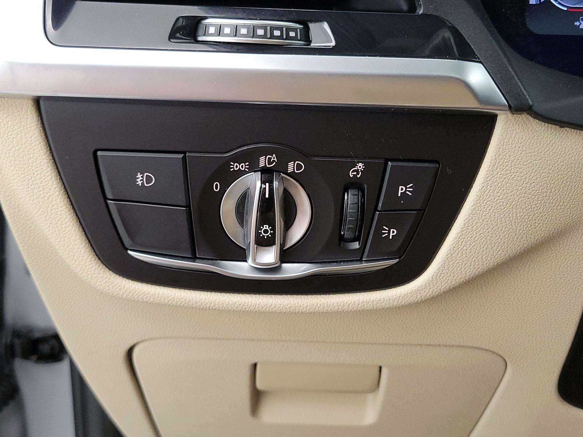 Thumbnail: 2021 BMW X3 - 13