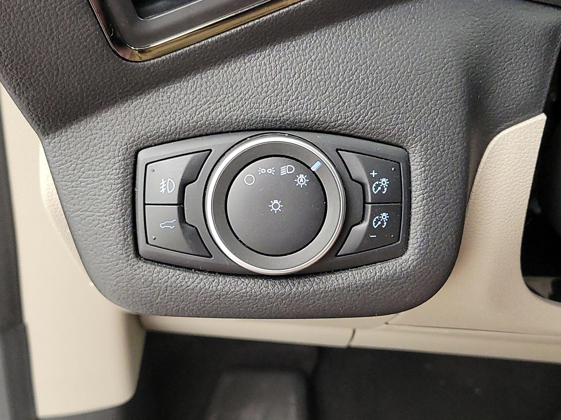 Thumbnail: 2019 Ford Escape - 13