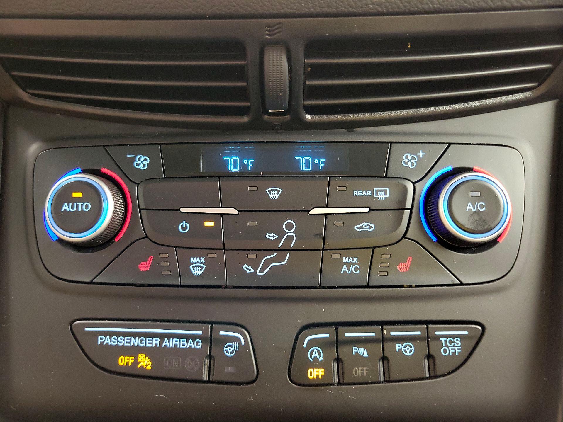Thumbnail: 2019 Ford Escape - 17