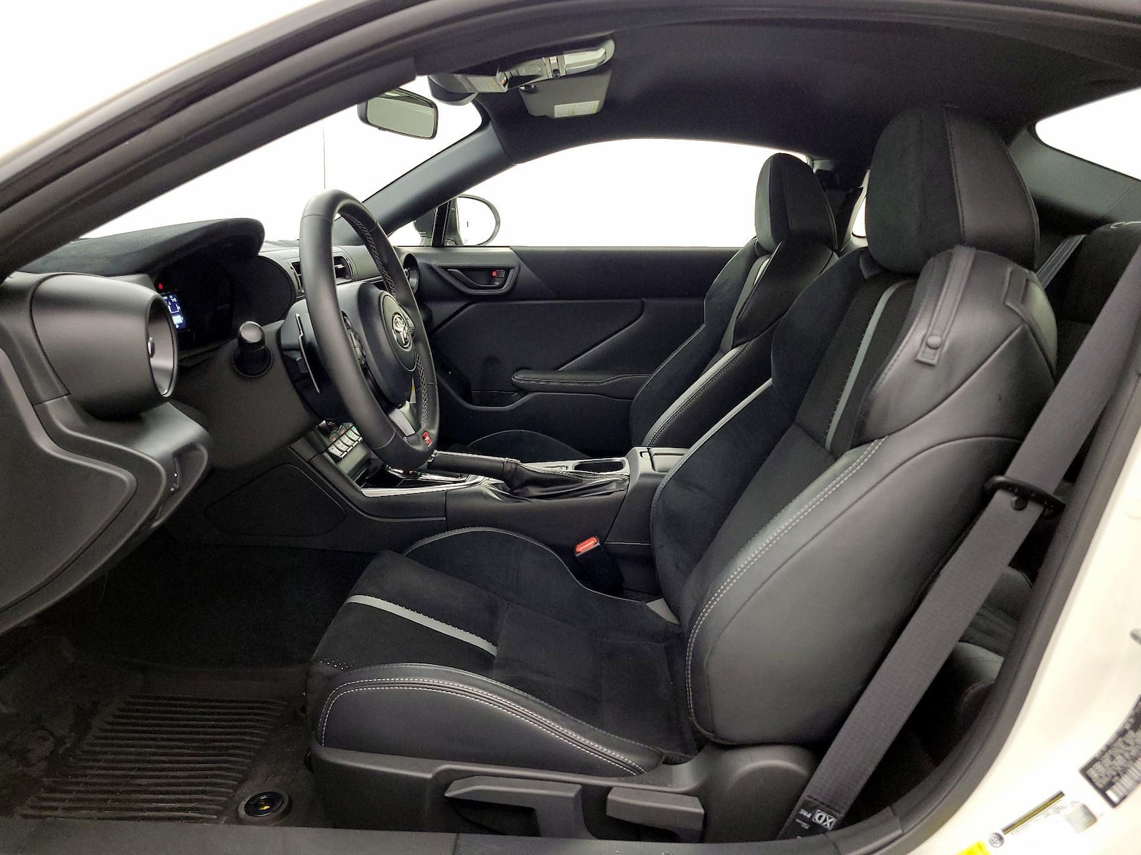 2025 Toyota GR86 Premium - Photo 12