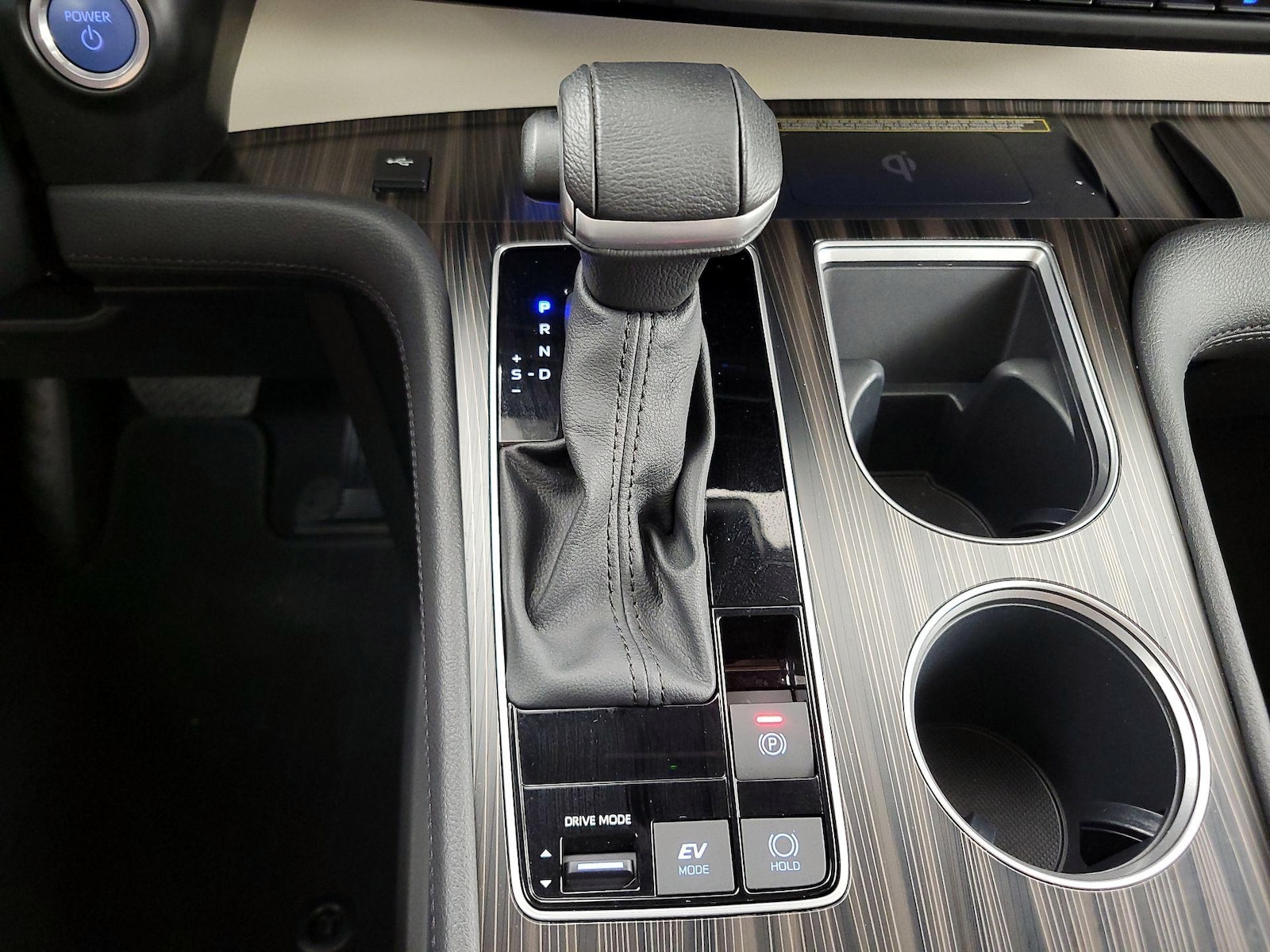 2023 Toyota Sienna Platinum - Photo 19