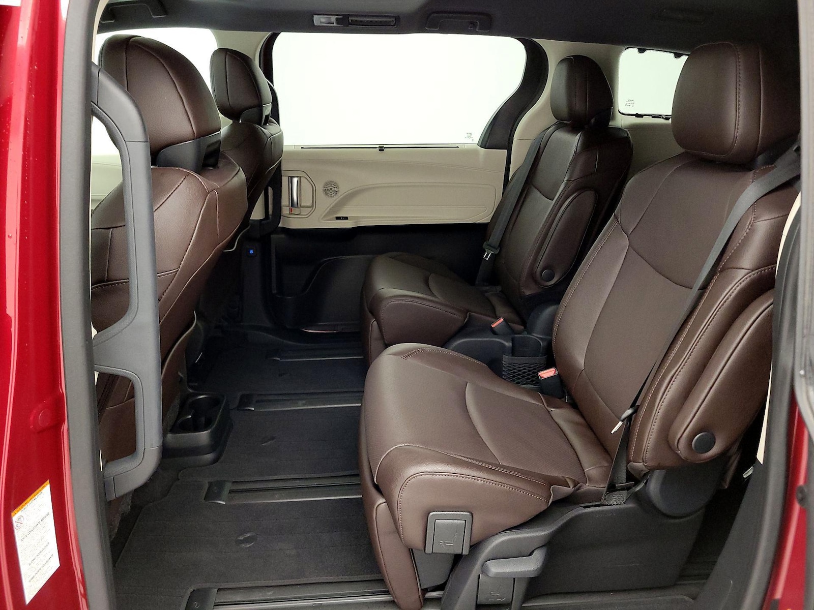 2023 Toyota Sienna Platinum - Photo 22
