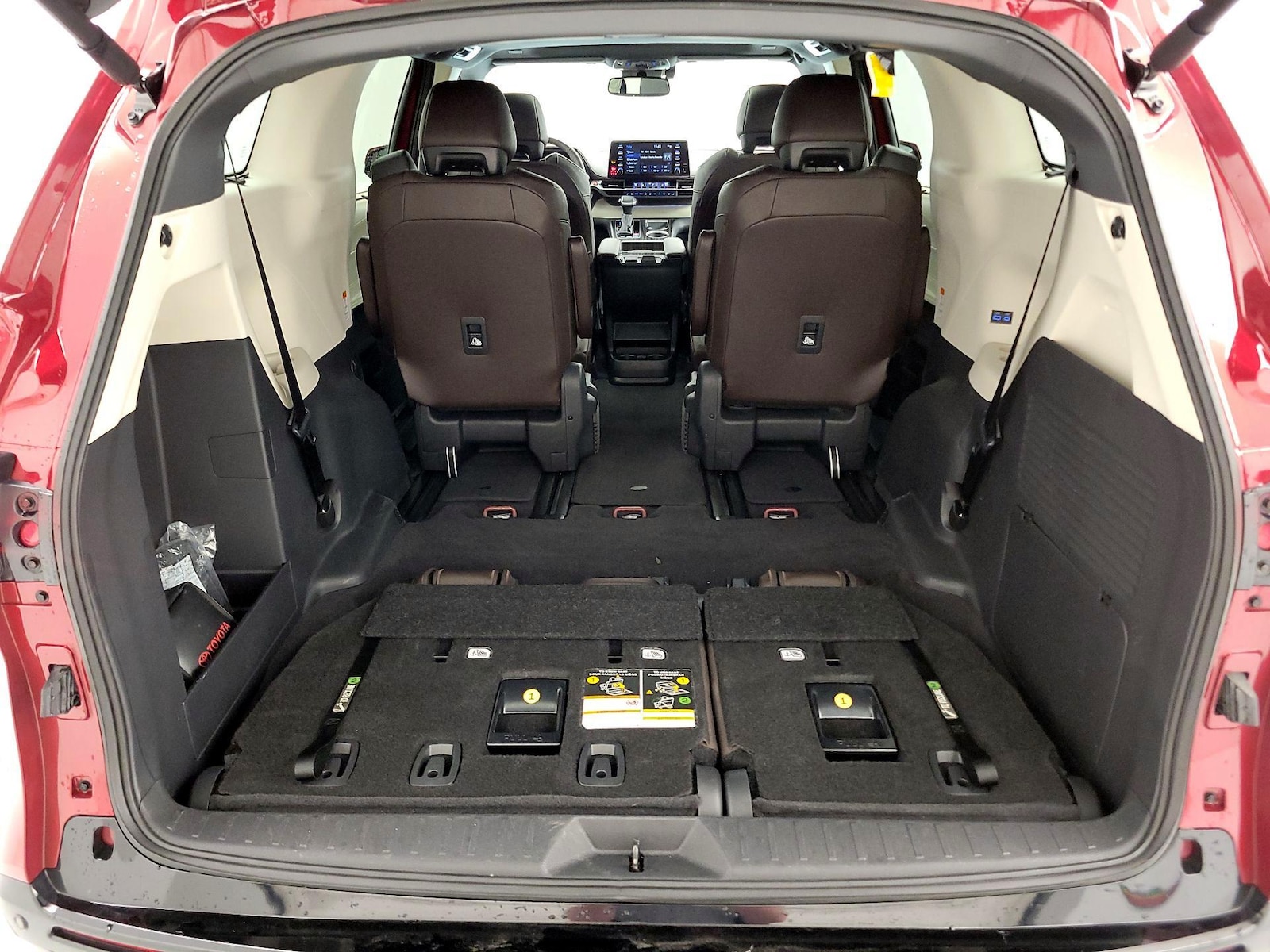 2023 Toyota Sienna Platinum - Photo 25