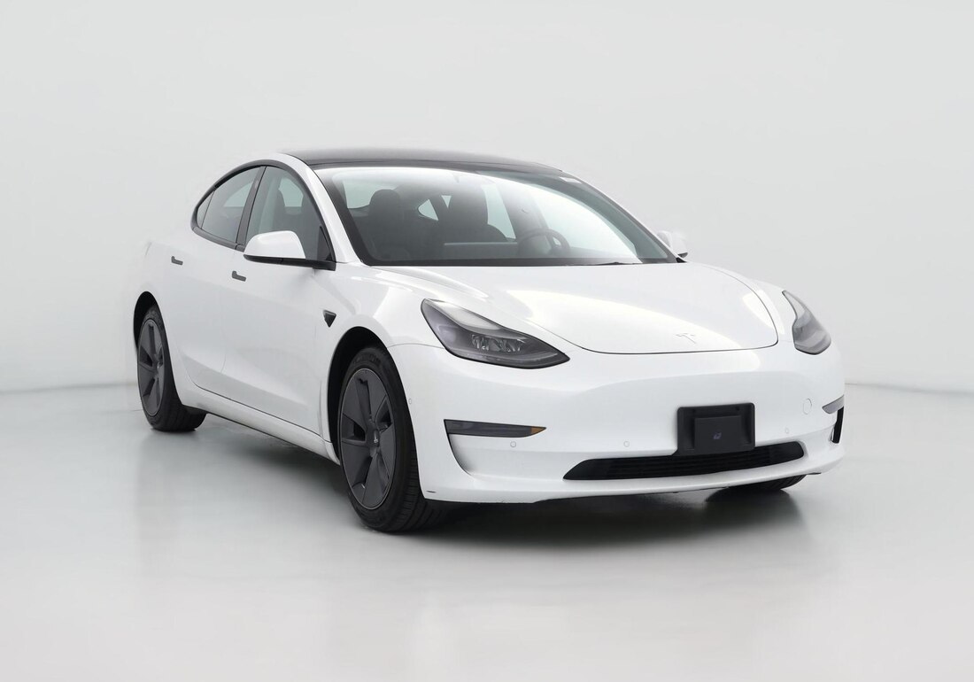 2022 Tesla Model 3 Rear-Wheel Drive in White — CarMax photo