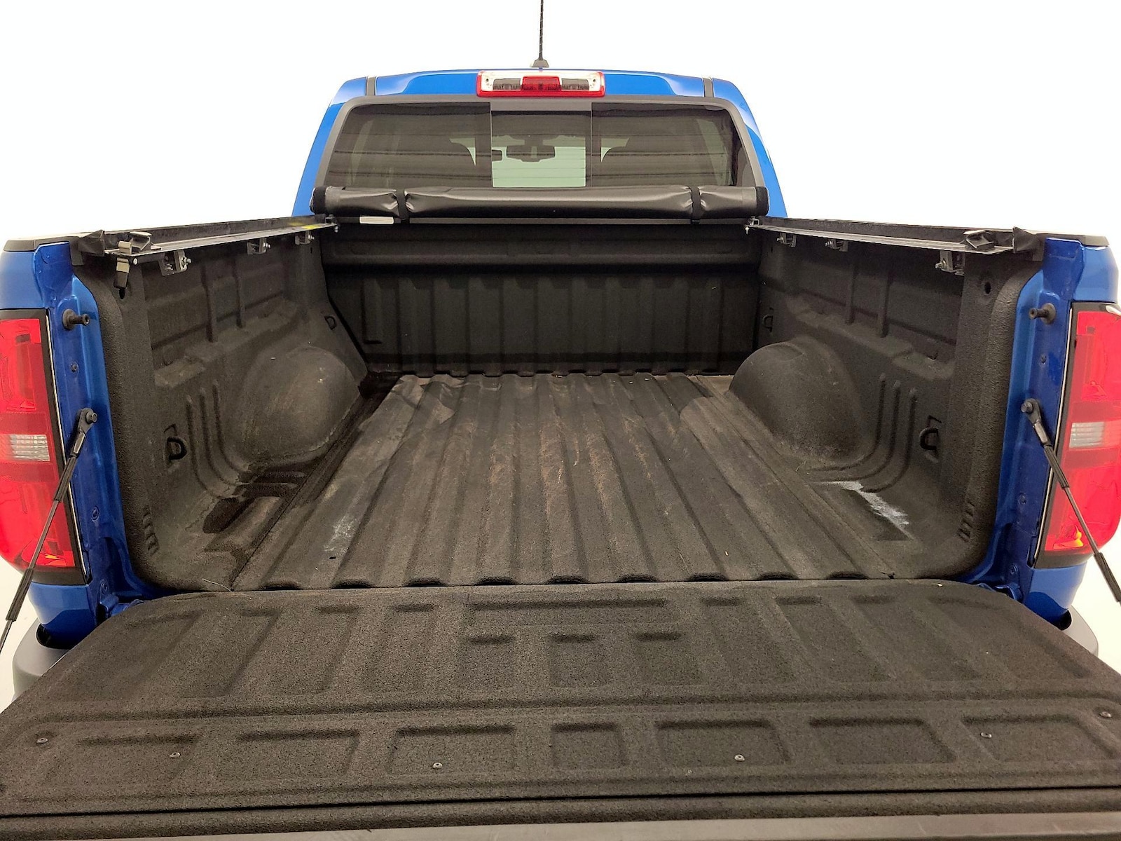2022 Chevrolet Colorado LT - Photo 21