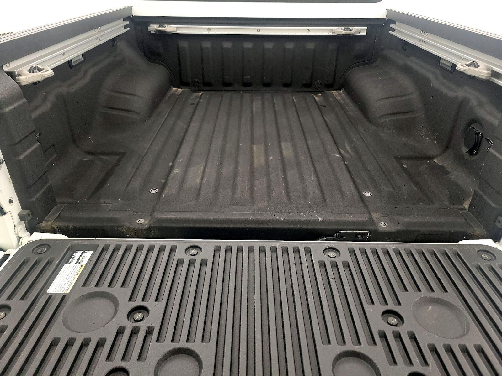 2022 Nissan Frontier SV - Photo 21