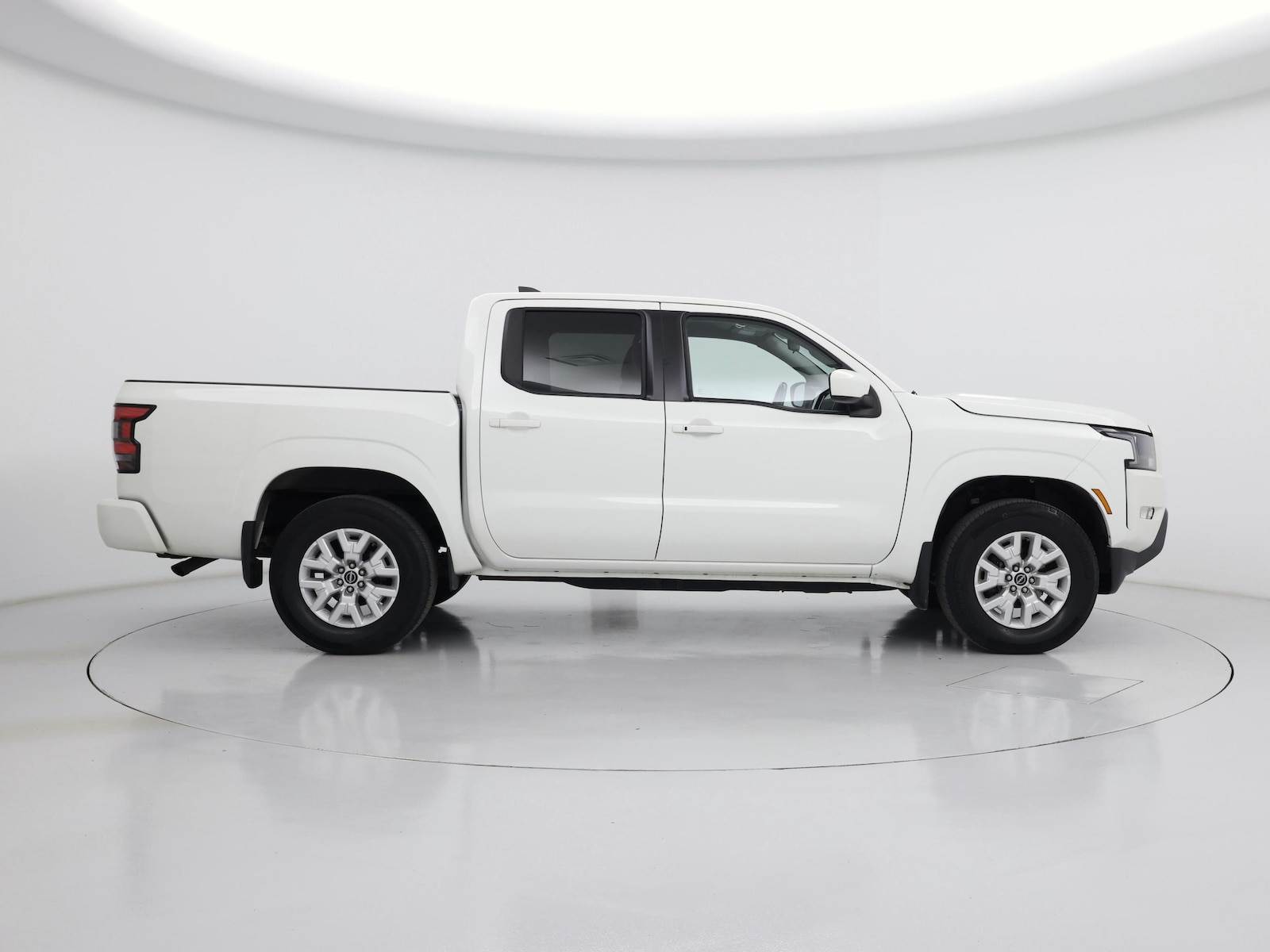 2022 Nissan Frontier SV - Photo 8