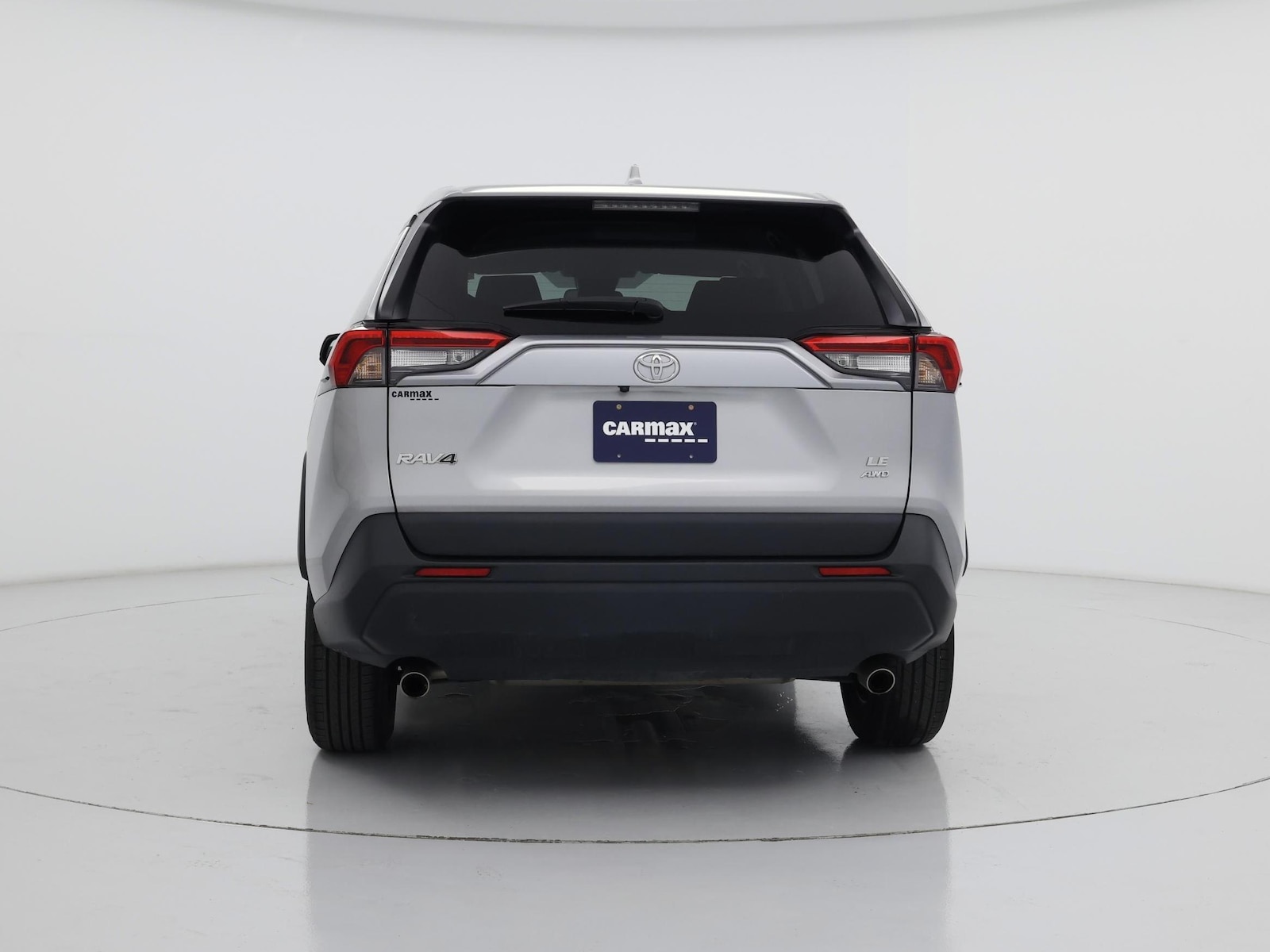 2025 Toyota RAV4 LE - Photo 7