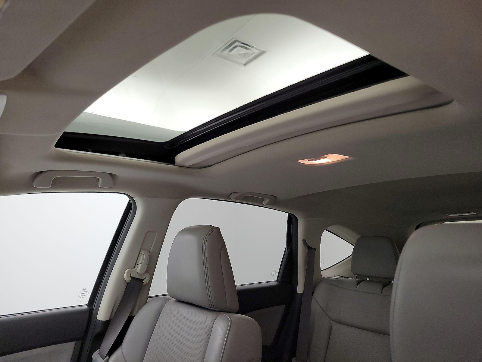 Sunroof(s) & Overhead Airbags