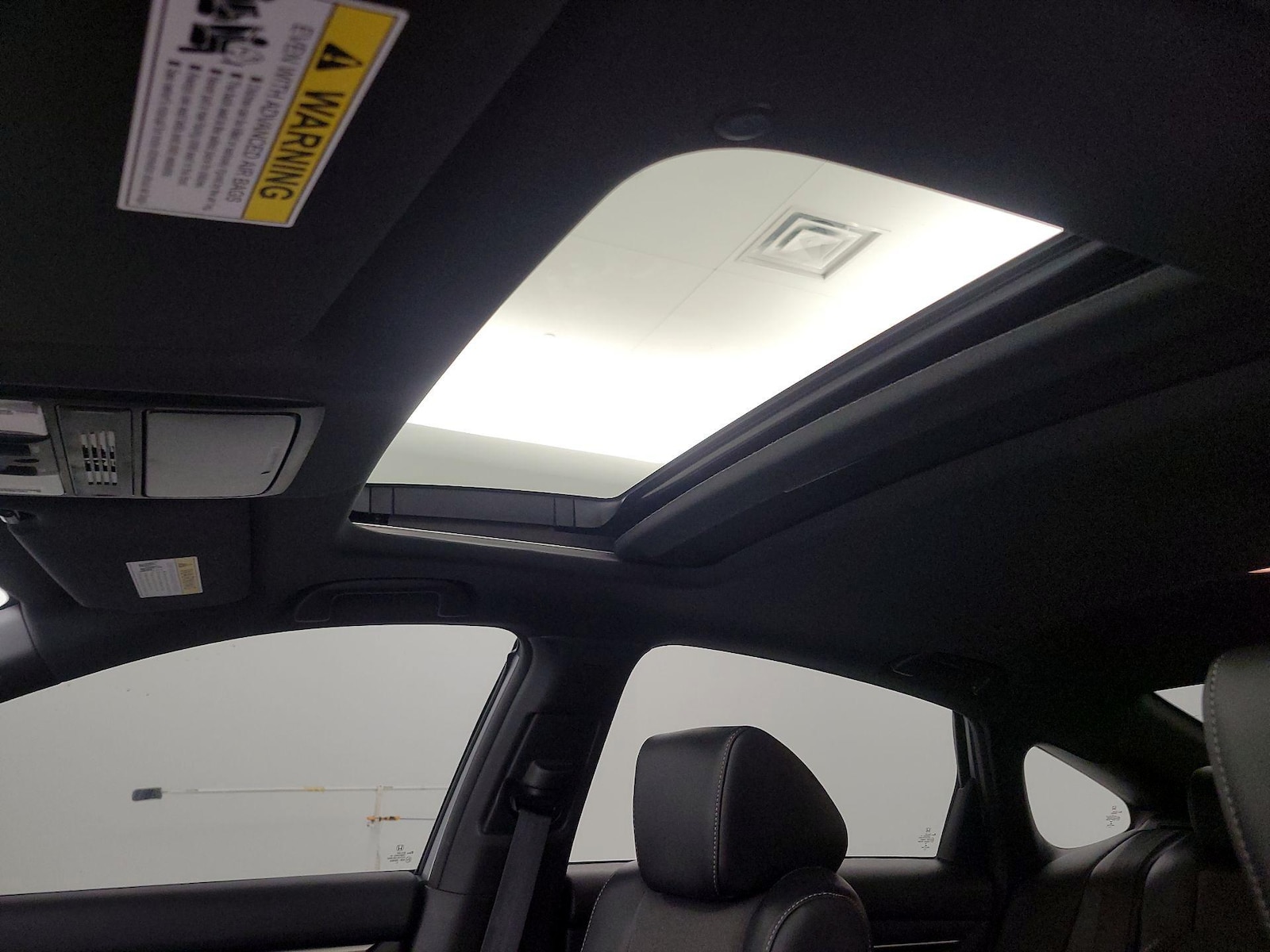 Sunroof(s) & Overhead Airbags