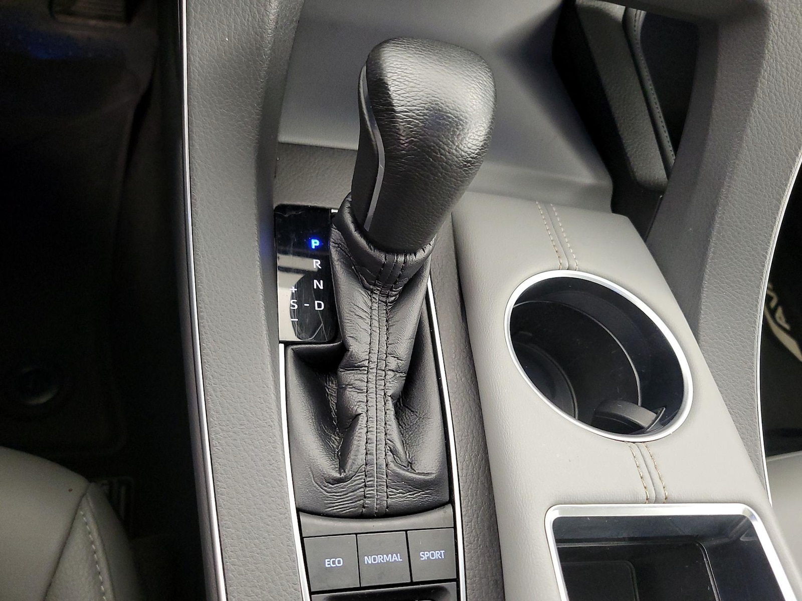 2019 Toyota Avalon XLE - Photo 18