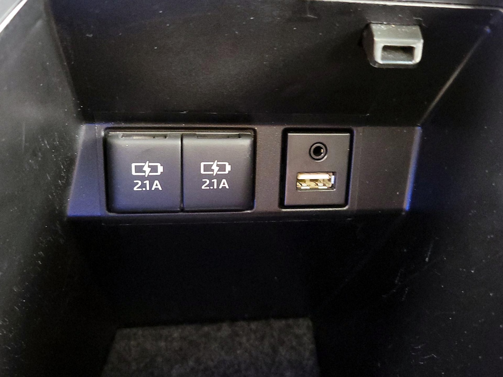 2019 Toyota Avalon XLE - Photo 19