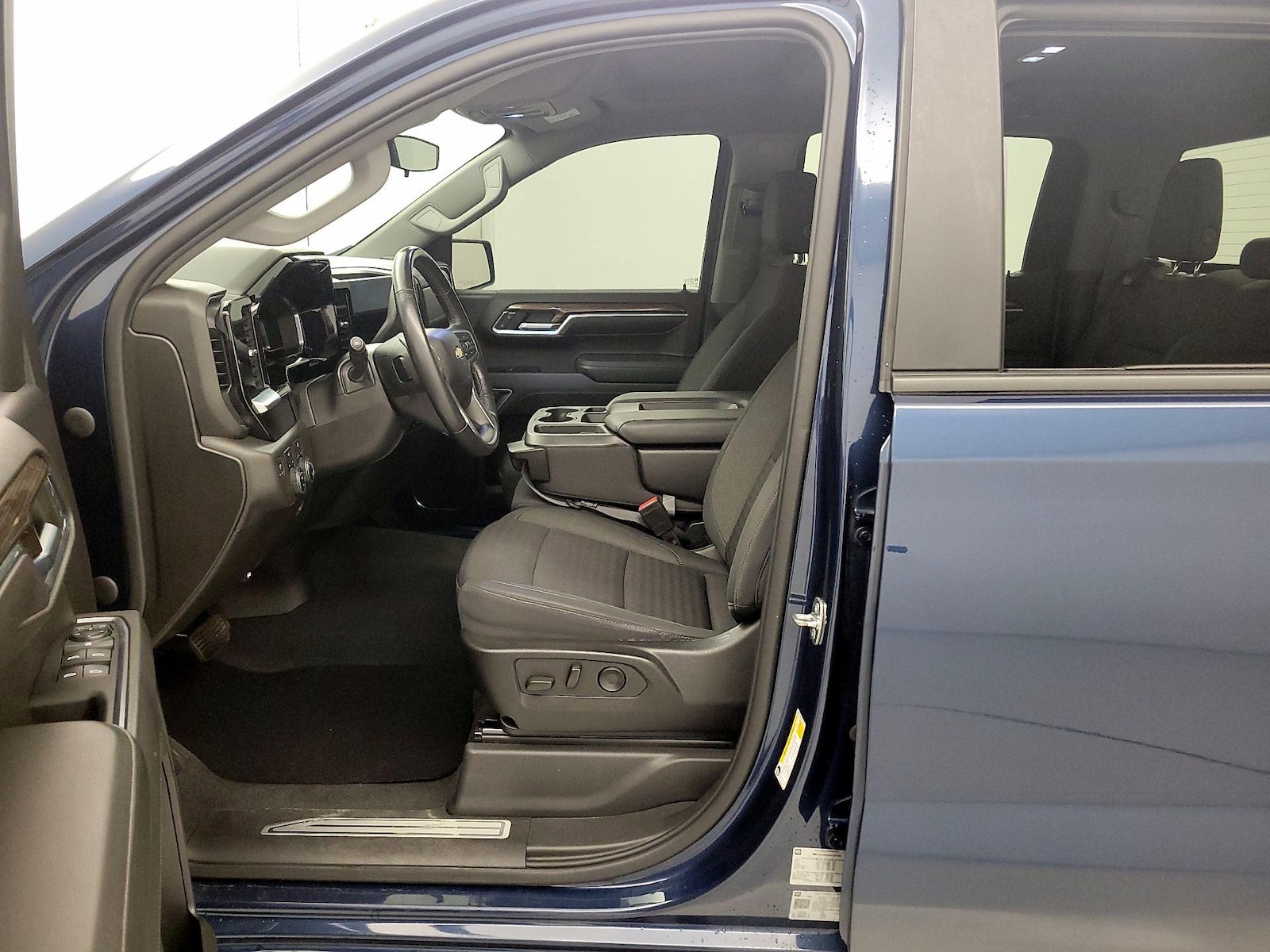 Power Seat(s) & Side Airbags
