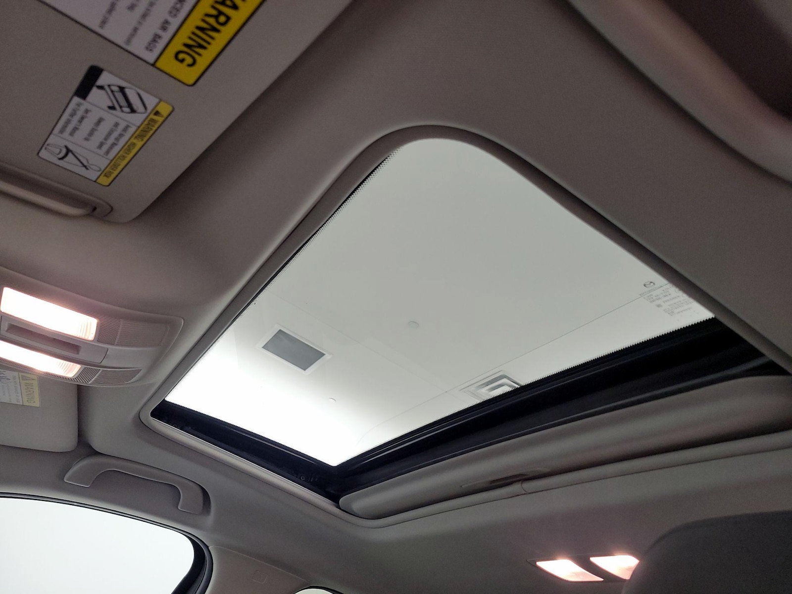 Sunroof(s) & Overhead Airbags