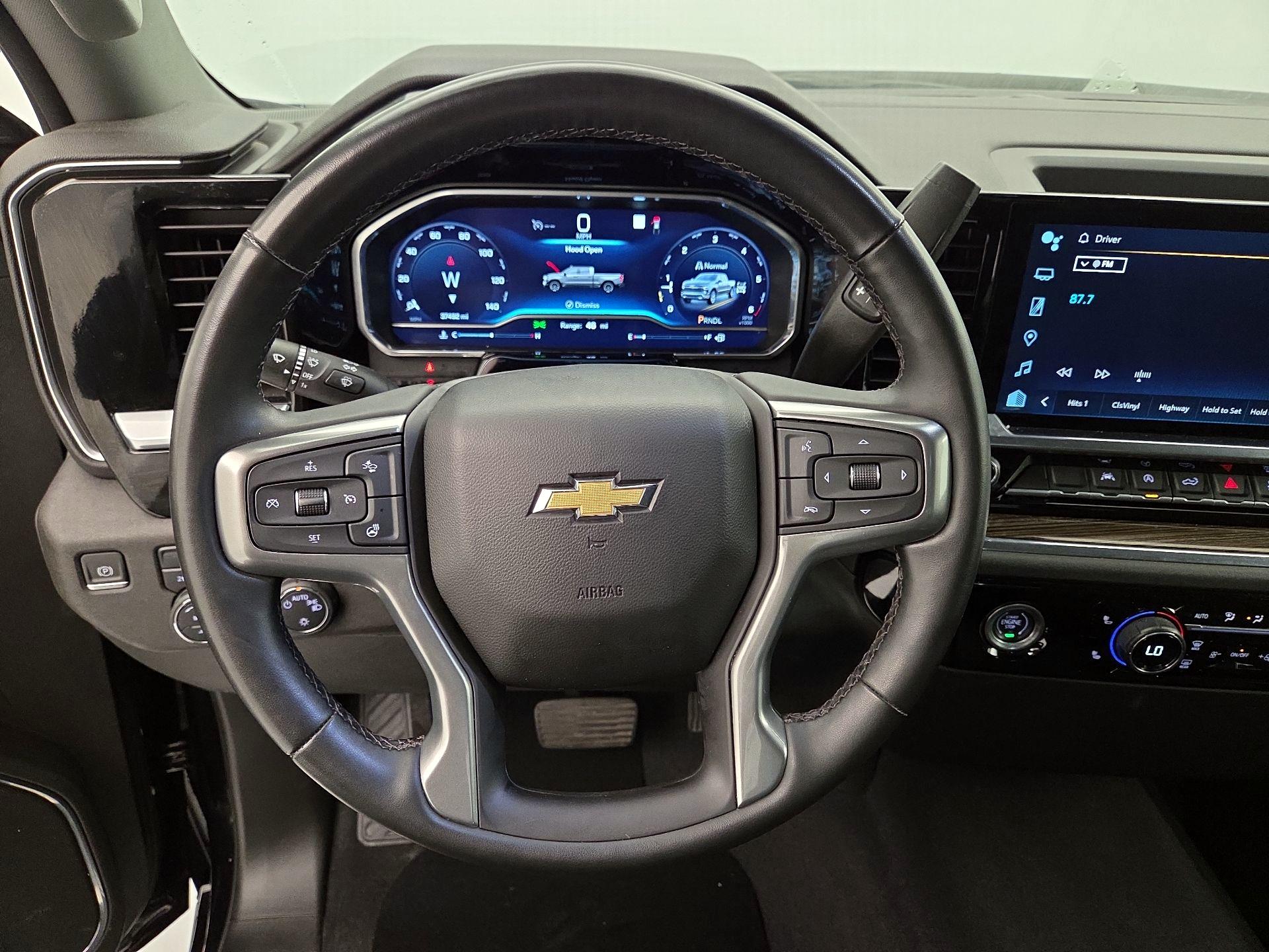 Thumbnail: 2023 Chevrolet Silverado 1500 - 10