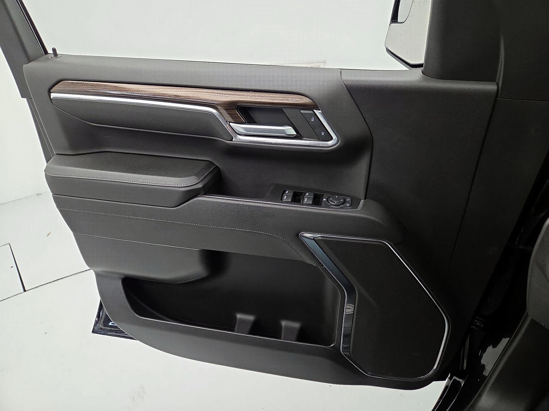 Thumbnail: 2023 Chevrolet Silverado 1500 - 12