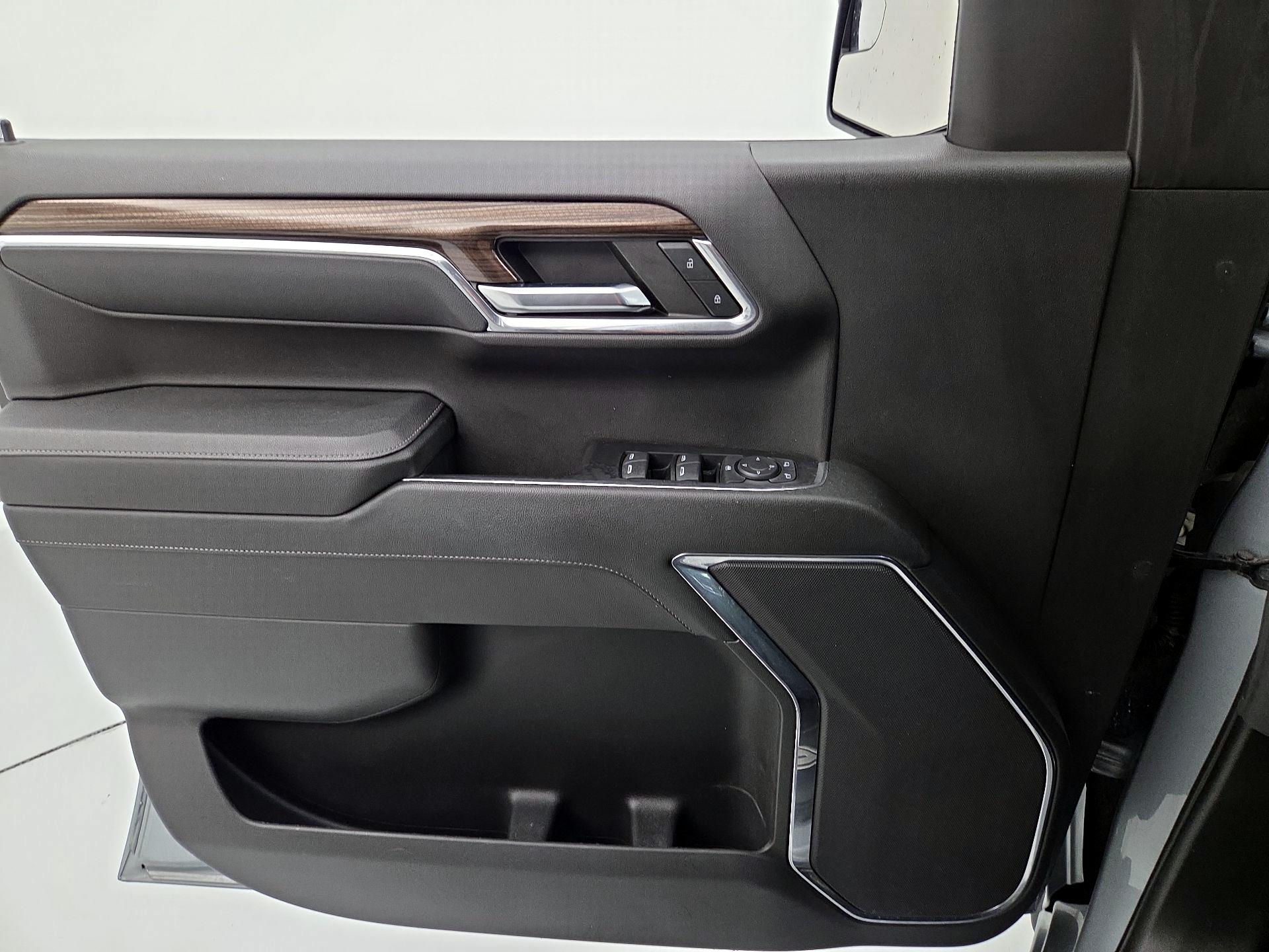 Thumbnail: 2023 Chevrolet Silverado 1500 - 12