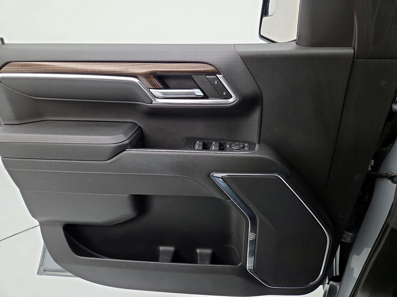 2023 Chevrolet Silverado 1500 LT - Photo 13