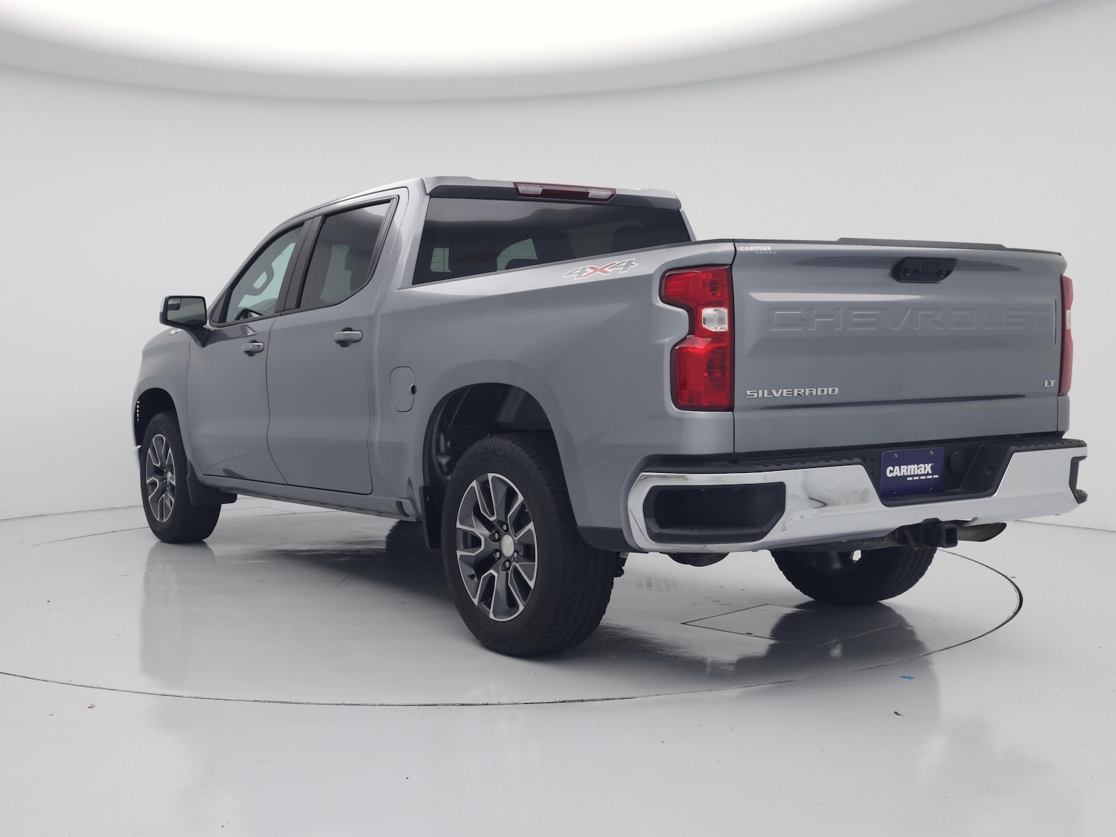 2023 Chevrolet Silverado 1500 LT - Photo 3