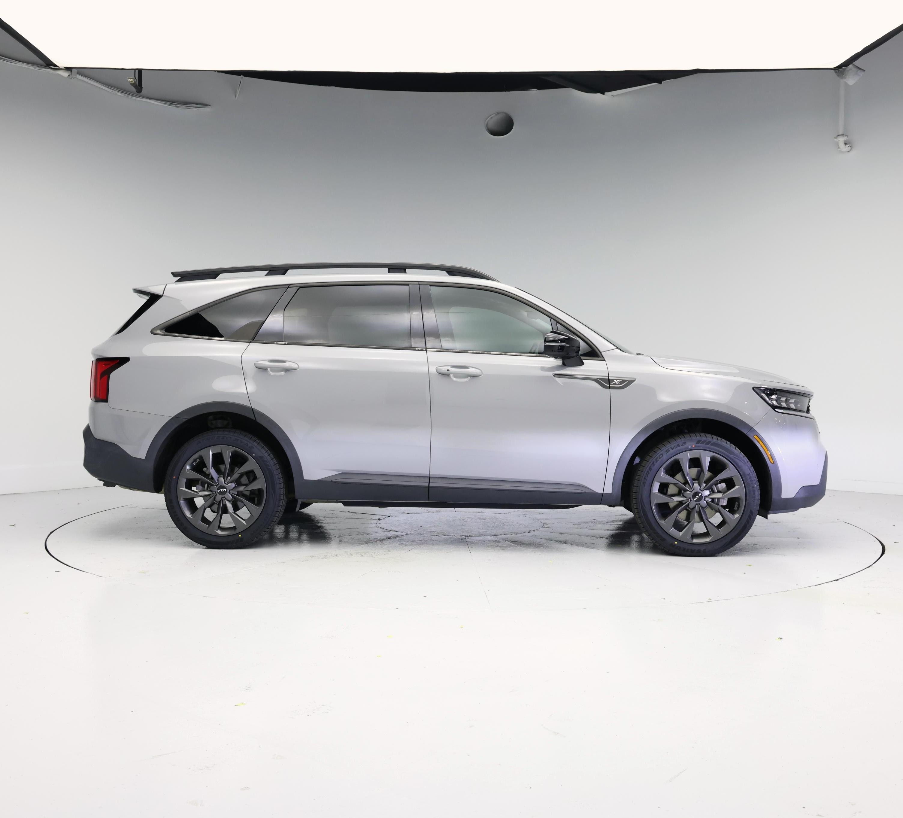 Thumbnail: 2023 Kia Sorento - 7