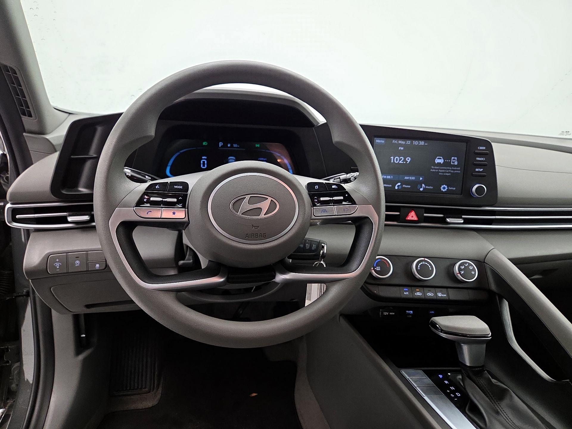Thumbnail: 2024 Hyundai Elantra - 10