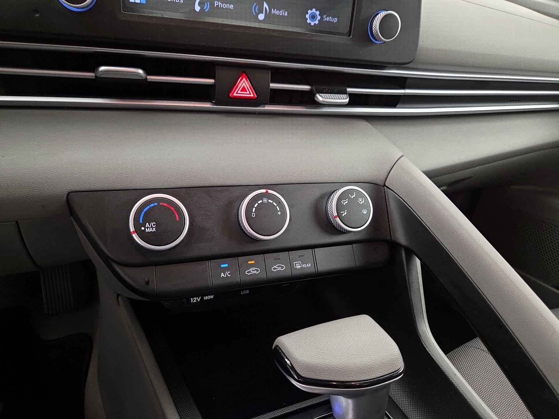 Thumbnail: 2024 Hyundai Elantra - 16