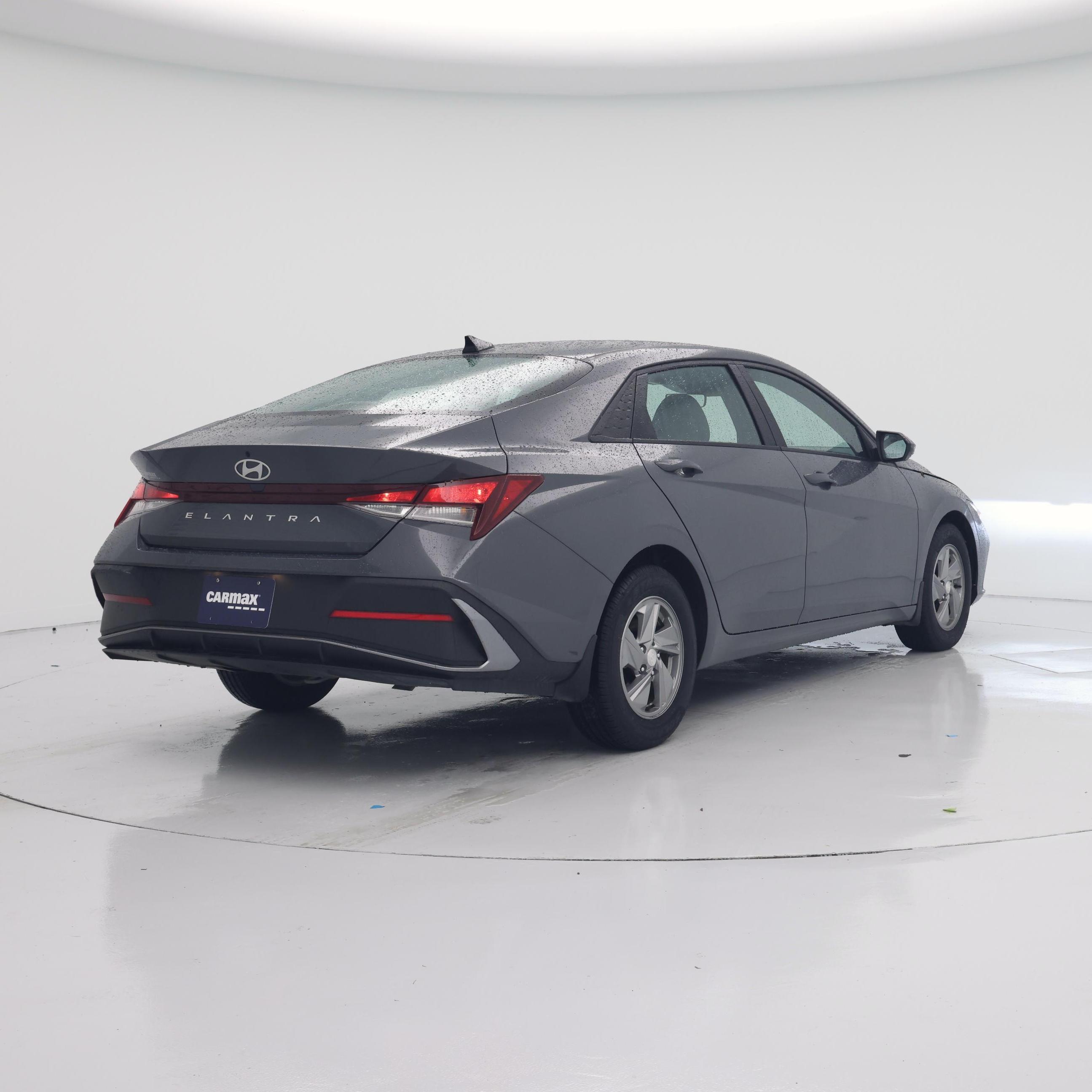 Thumbnail: 2024 Hyundai Elantra - 8