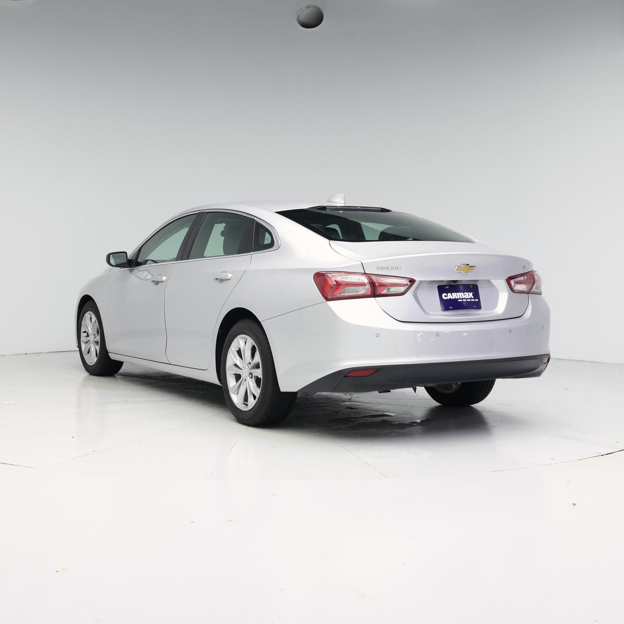 Thumbnail: 2022 Chevrolet Malibu - 2