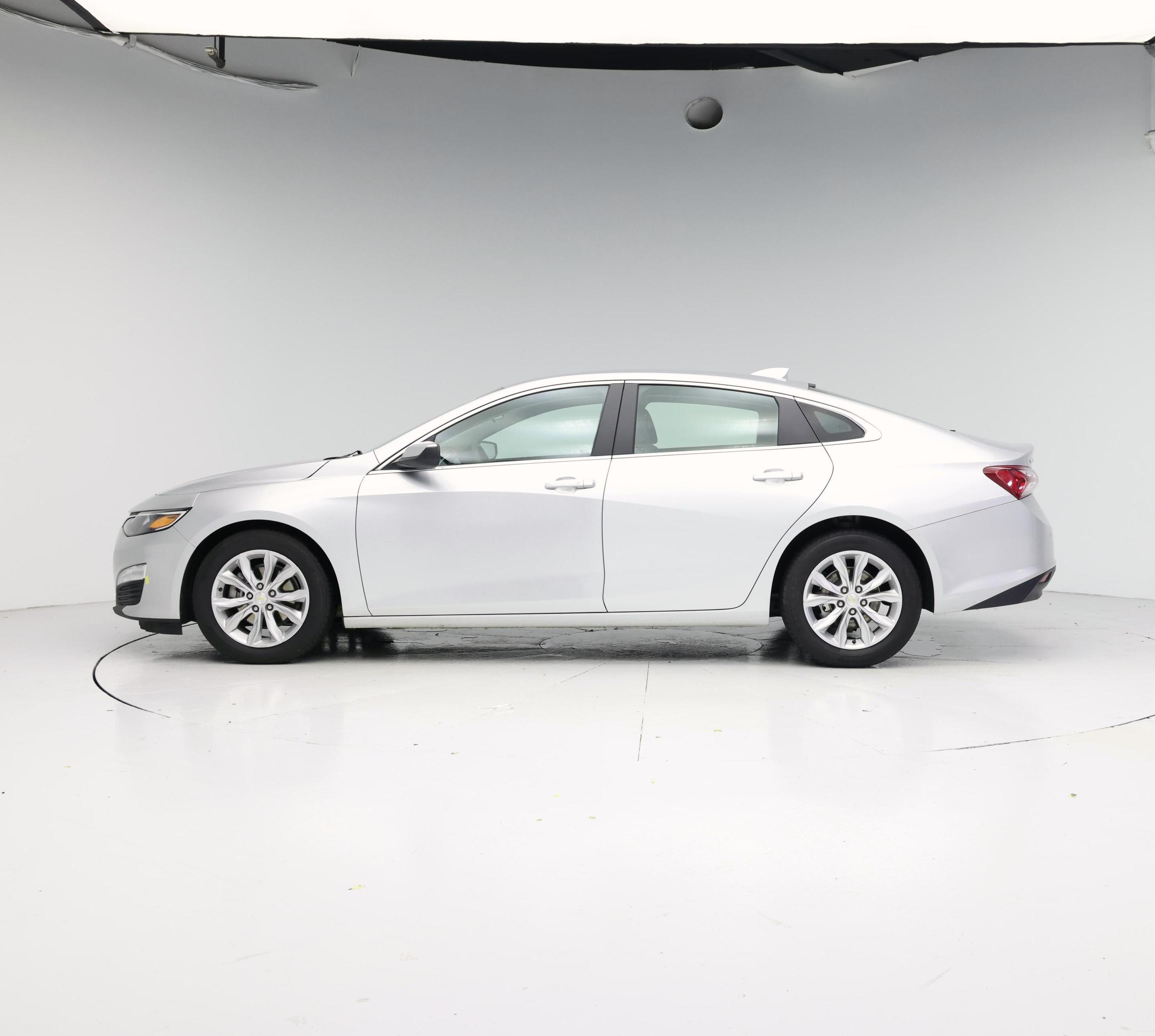 Thumbnail: 2022 Chevrolet Malibu - 3