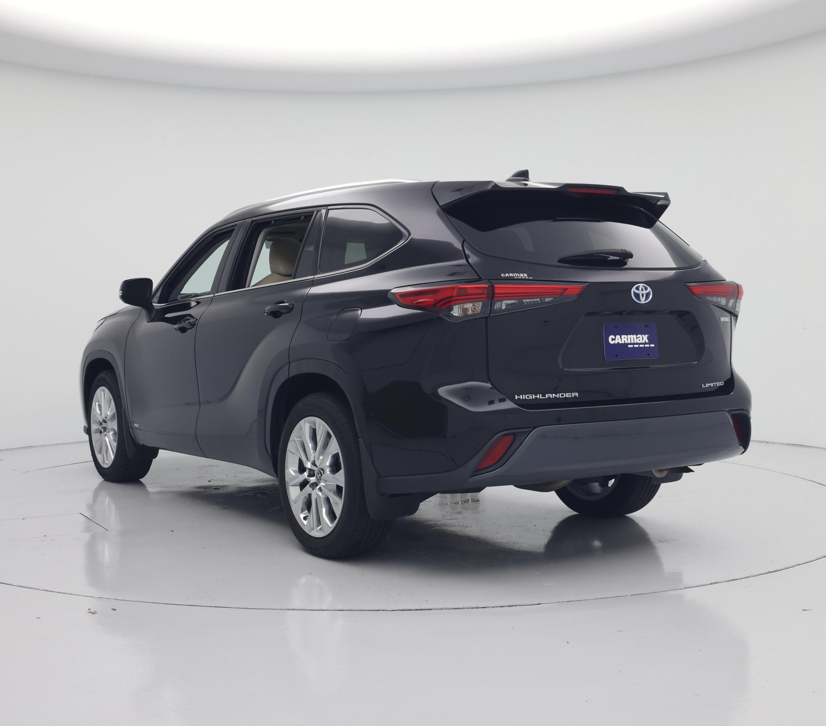 Thumbnail: 2023 Toyota Highlander - 2