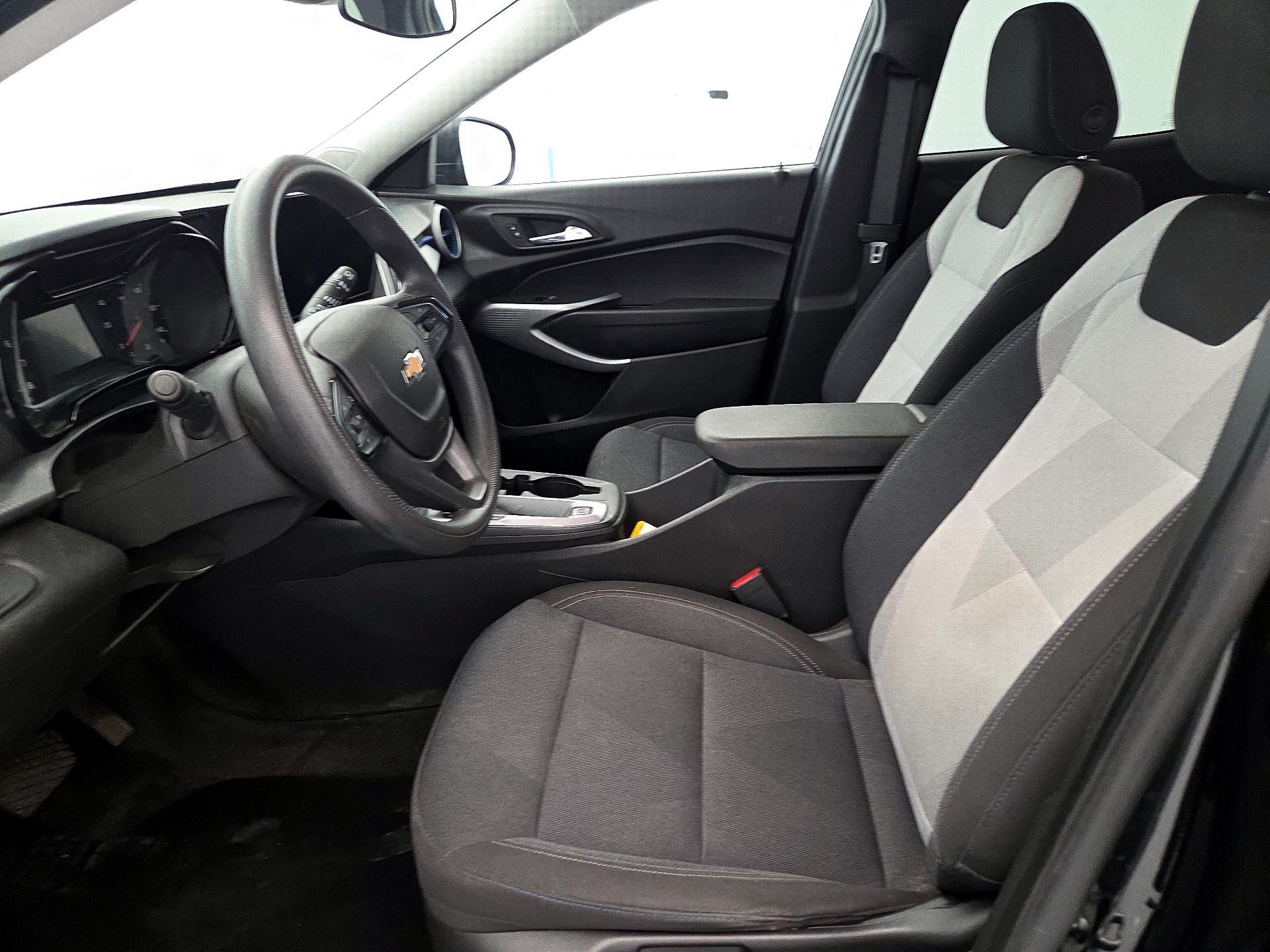 Thumbnail: 2024 Chevrolet Trax - 11