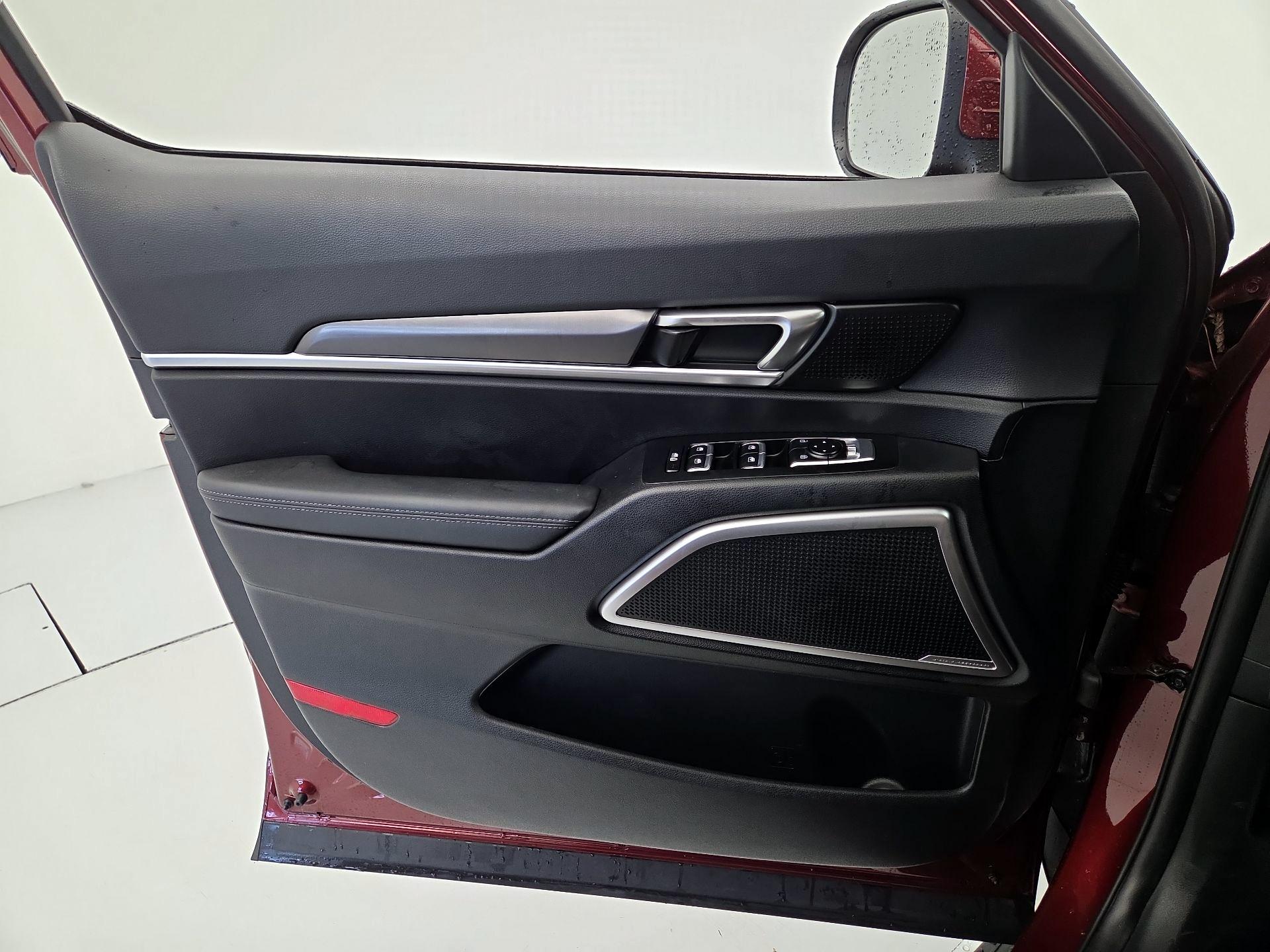 Thumbnail: 2023 Kia Telluride - 12