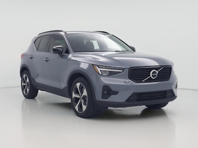 2023 Volvo XC40 B4 Ultimate Dark Theme