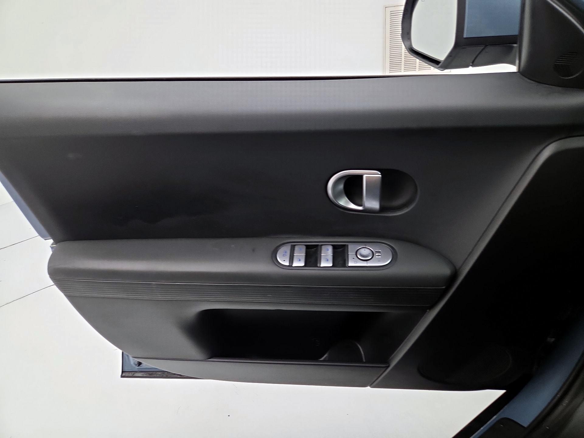 Thumbnail: 2024 Hyundai Ioniq 5 - 12
