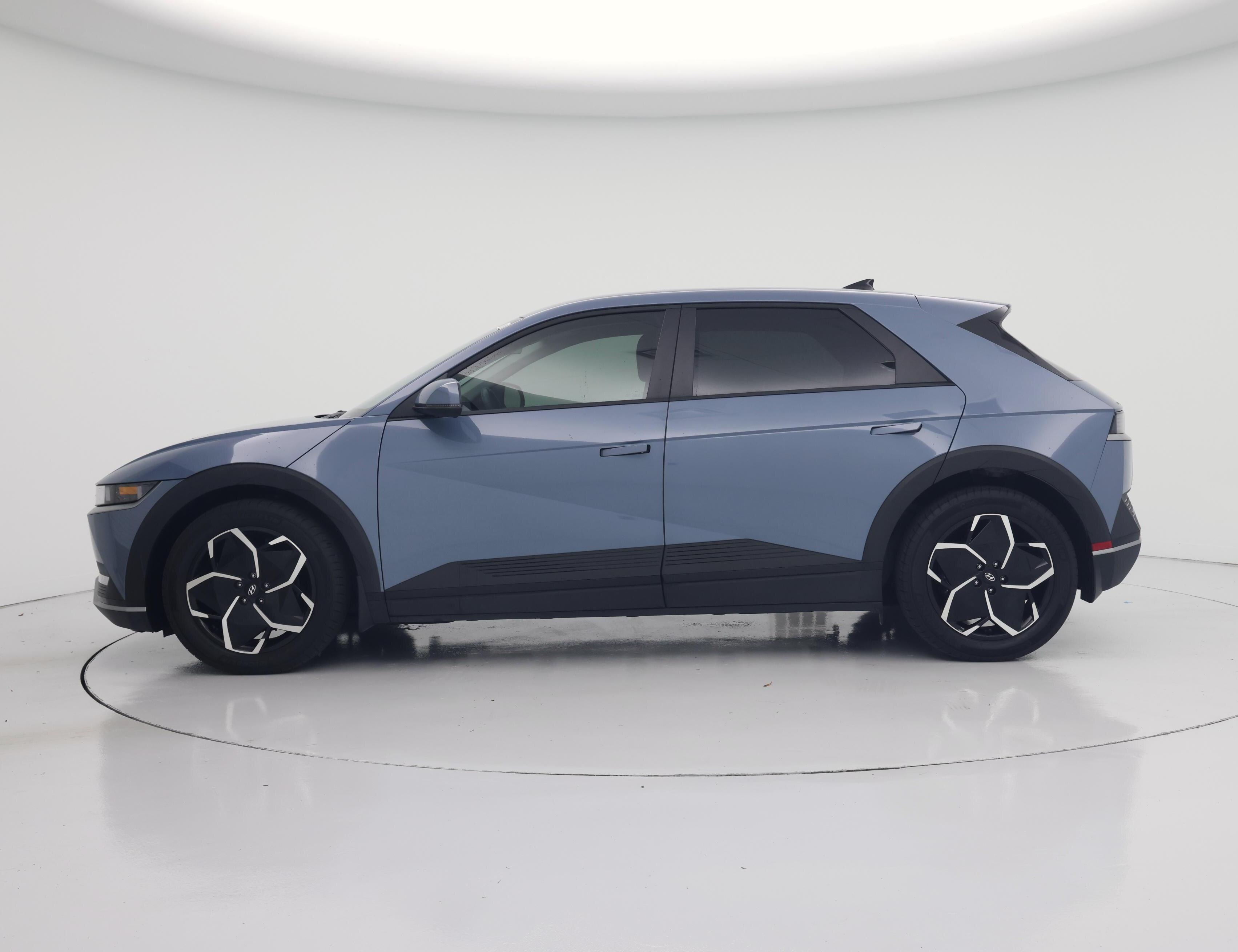 Thumbnail: 2024 Hyundai Ioniq 5 - 3