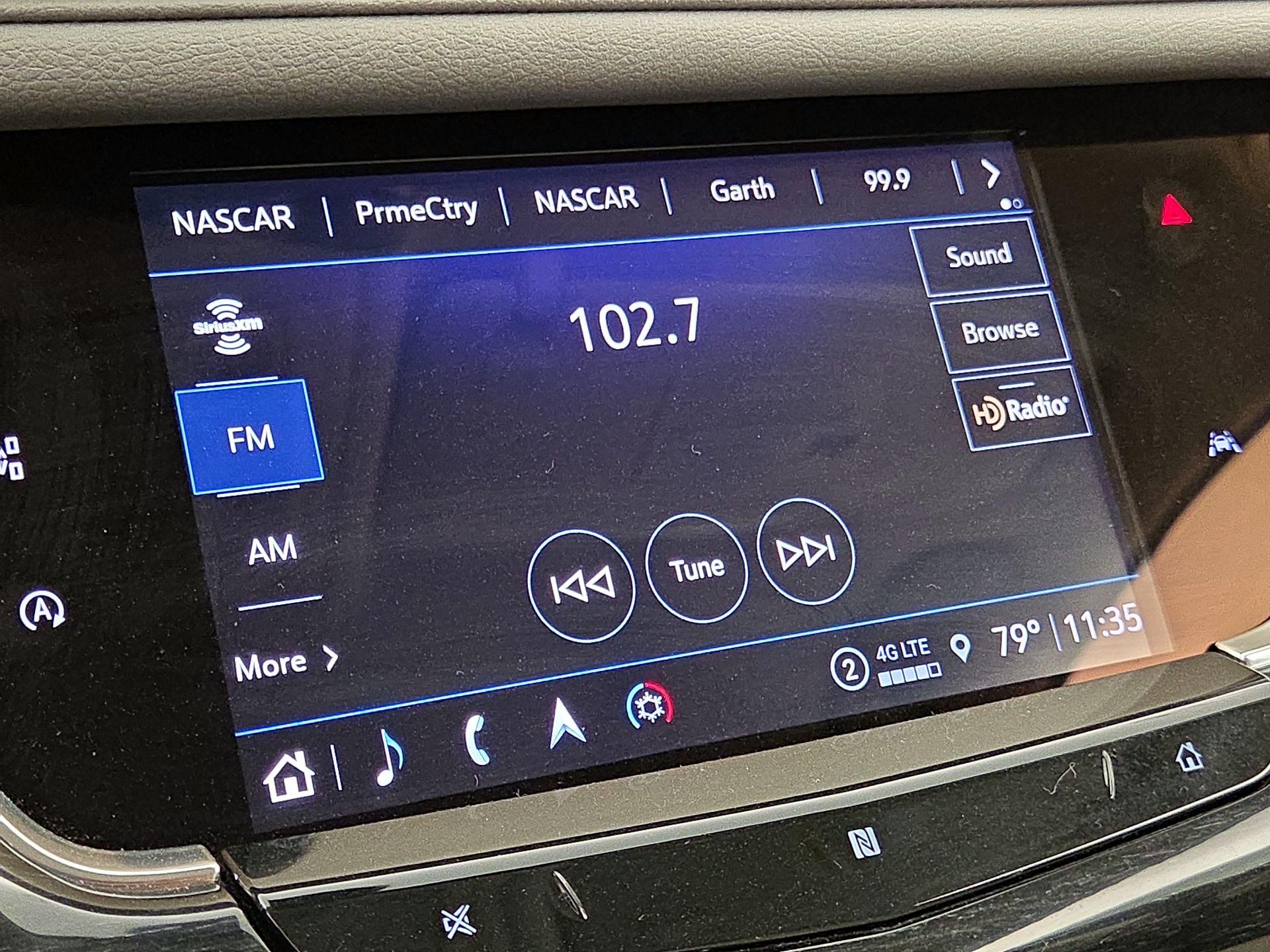 Thumbnail: 2021 Cadillac XT6 - 15