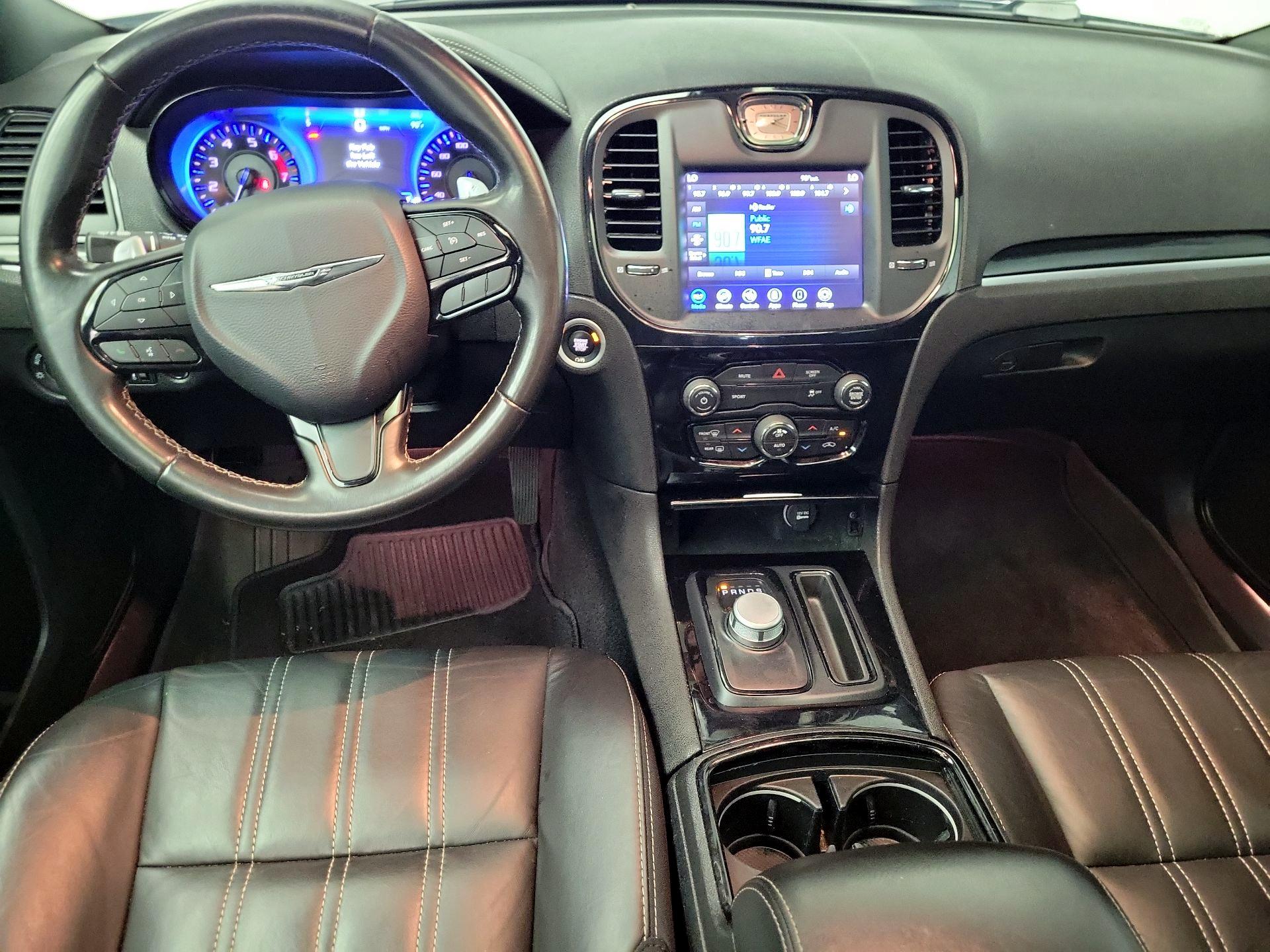 Thumbnail: 2020 Chrysler 300 - 9